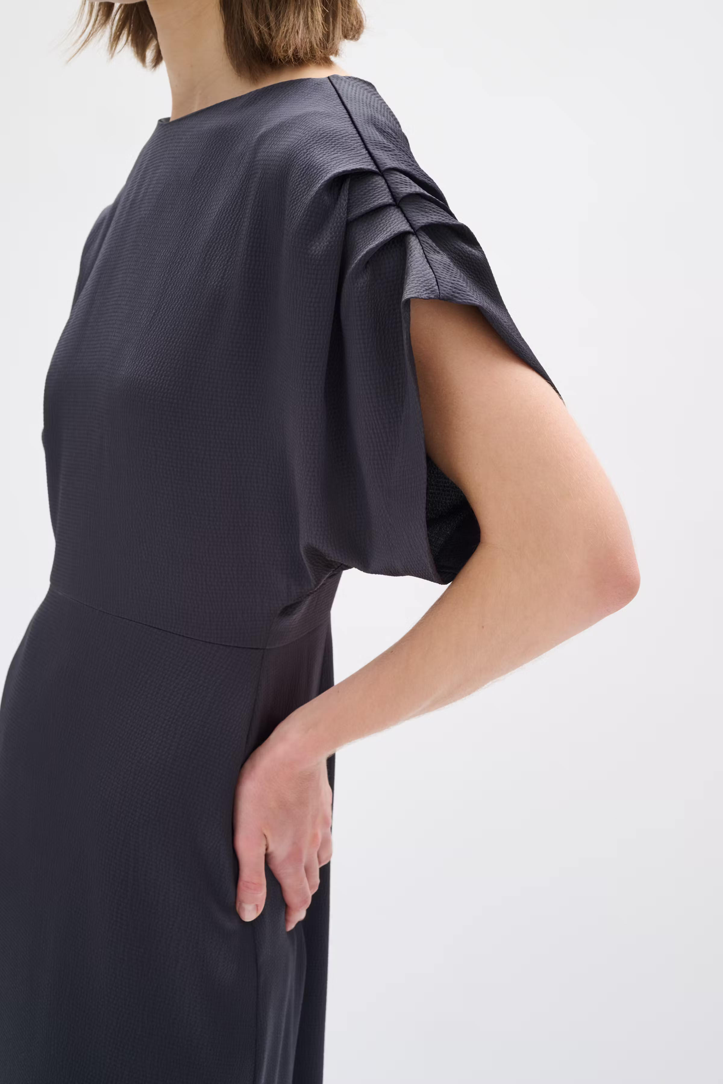 DakariIW Dress LOOKBOOK DETAIL 30110837-193908