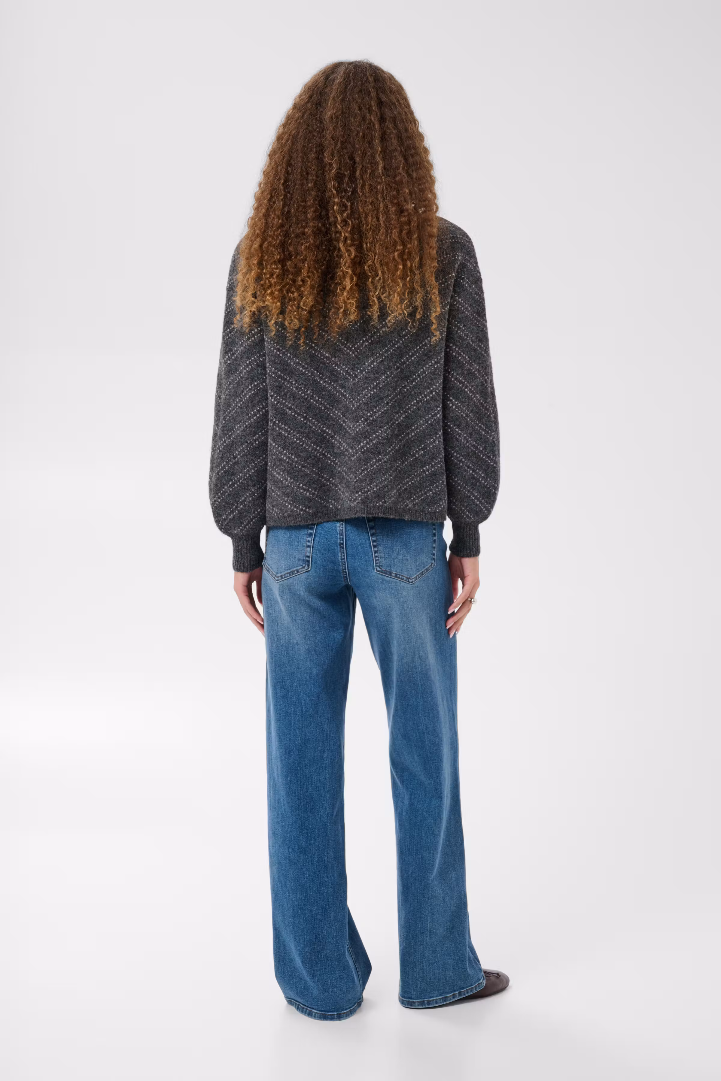 KAhillery Pullover LOOKBOOK BACK 10512562-1000114