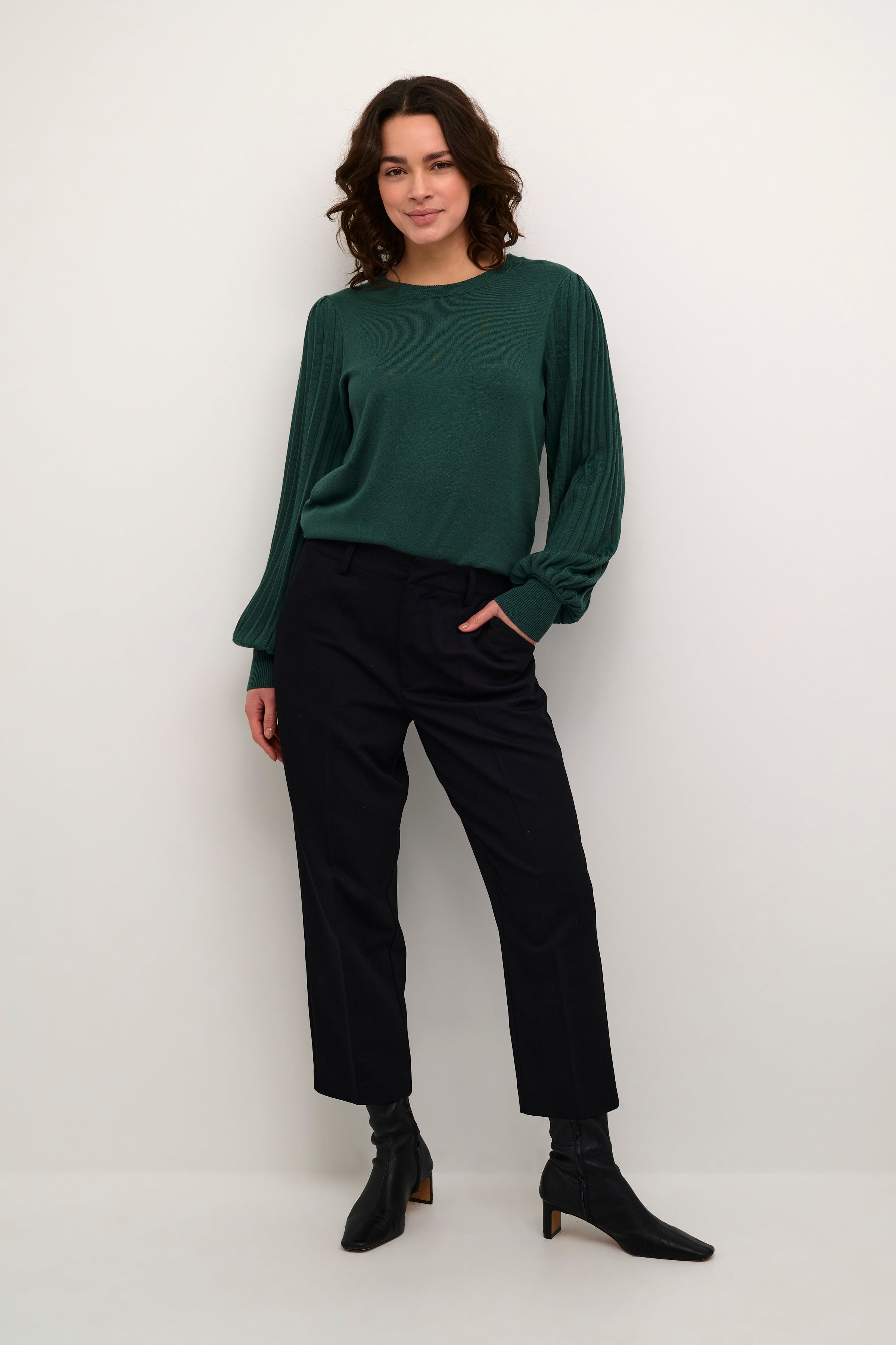 KAlone Pullover LOOKBOOK FRONT 10507905-185913
