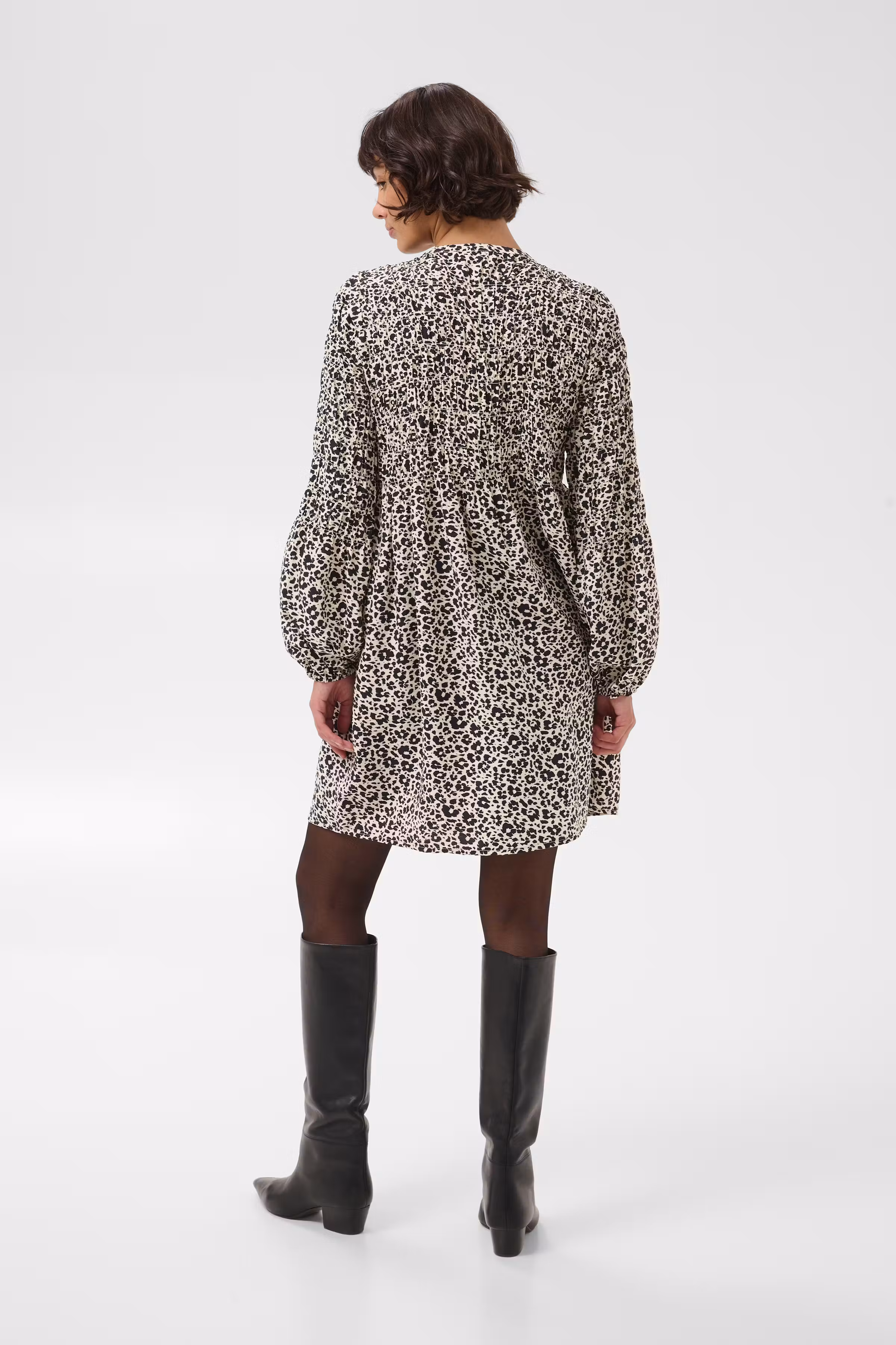 CamiaPW Jurk LOOKBOOK BACK 30310884-305332