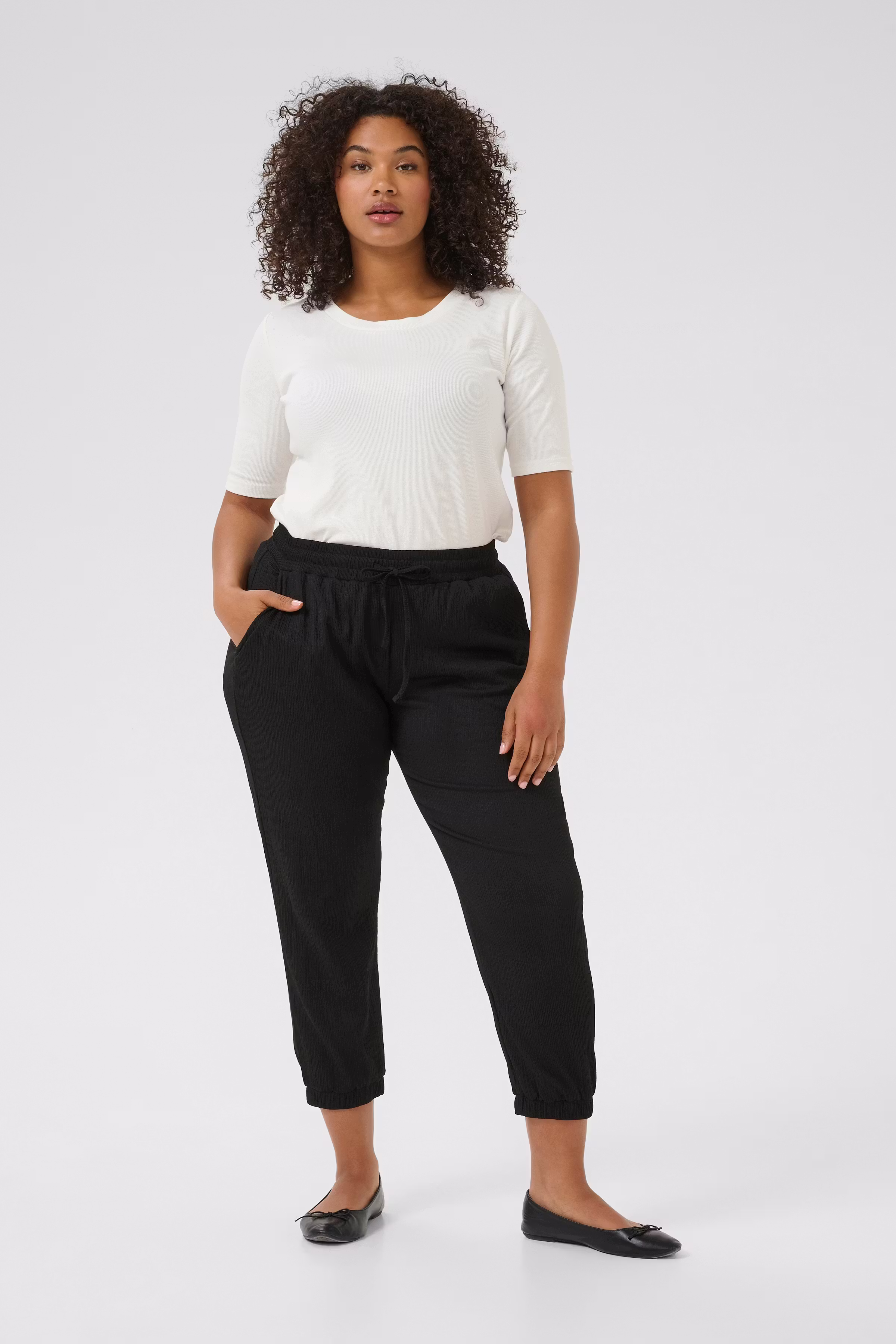 KCrina Bukser LOOKBOOK FRONT 10583323-100121