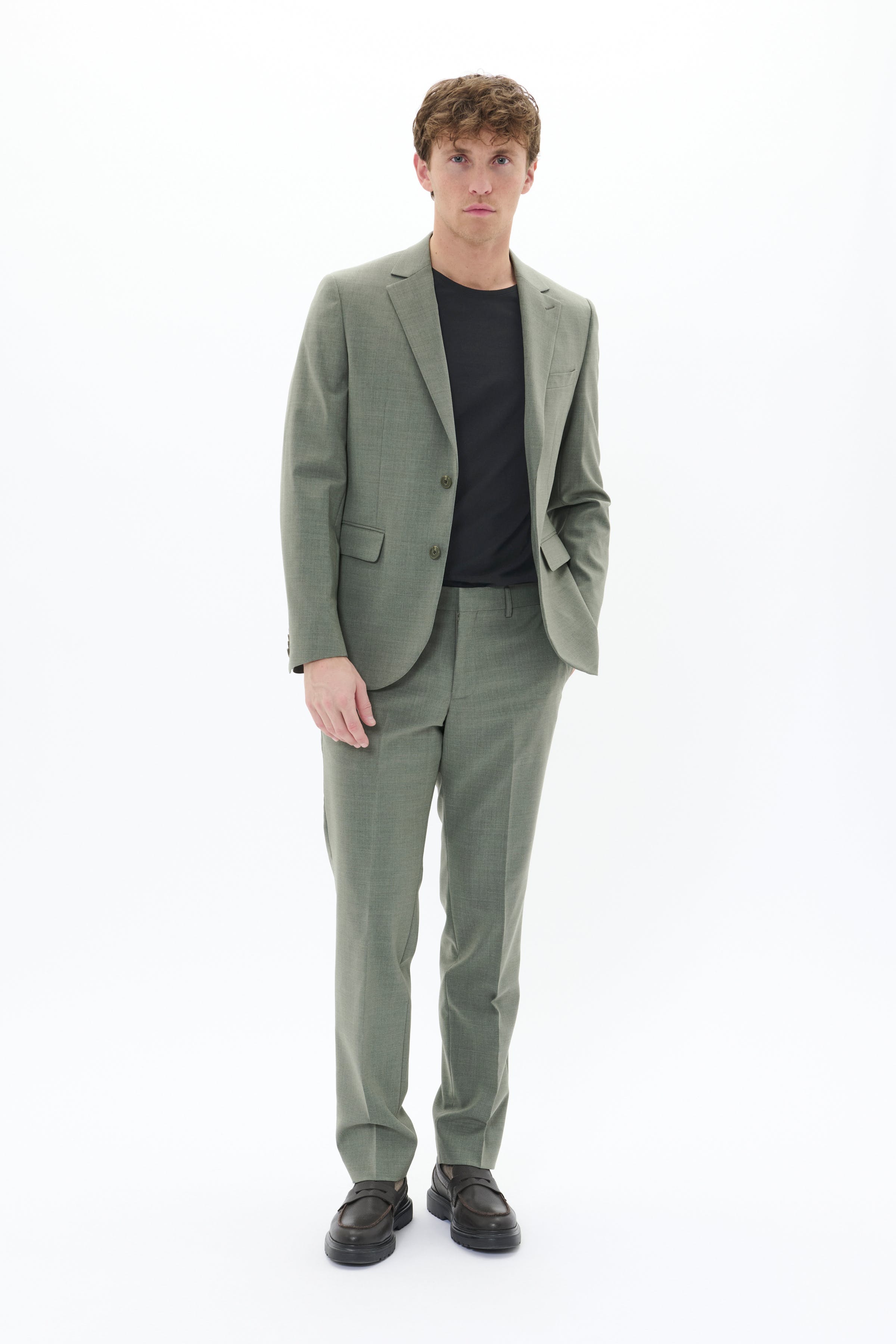 MAgeorge Blazer LOOKBOOK FRONT 30208091-180312