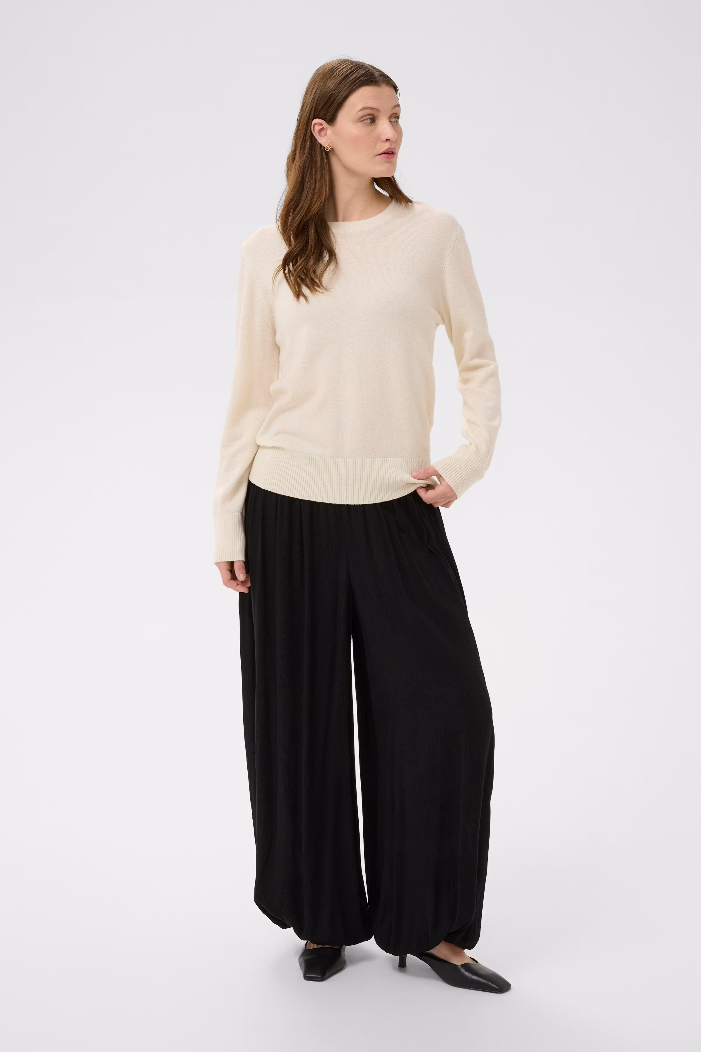 SLZaya Bukser LOOKBOOK FRONT 30409467-194008