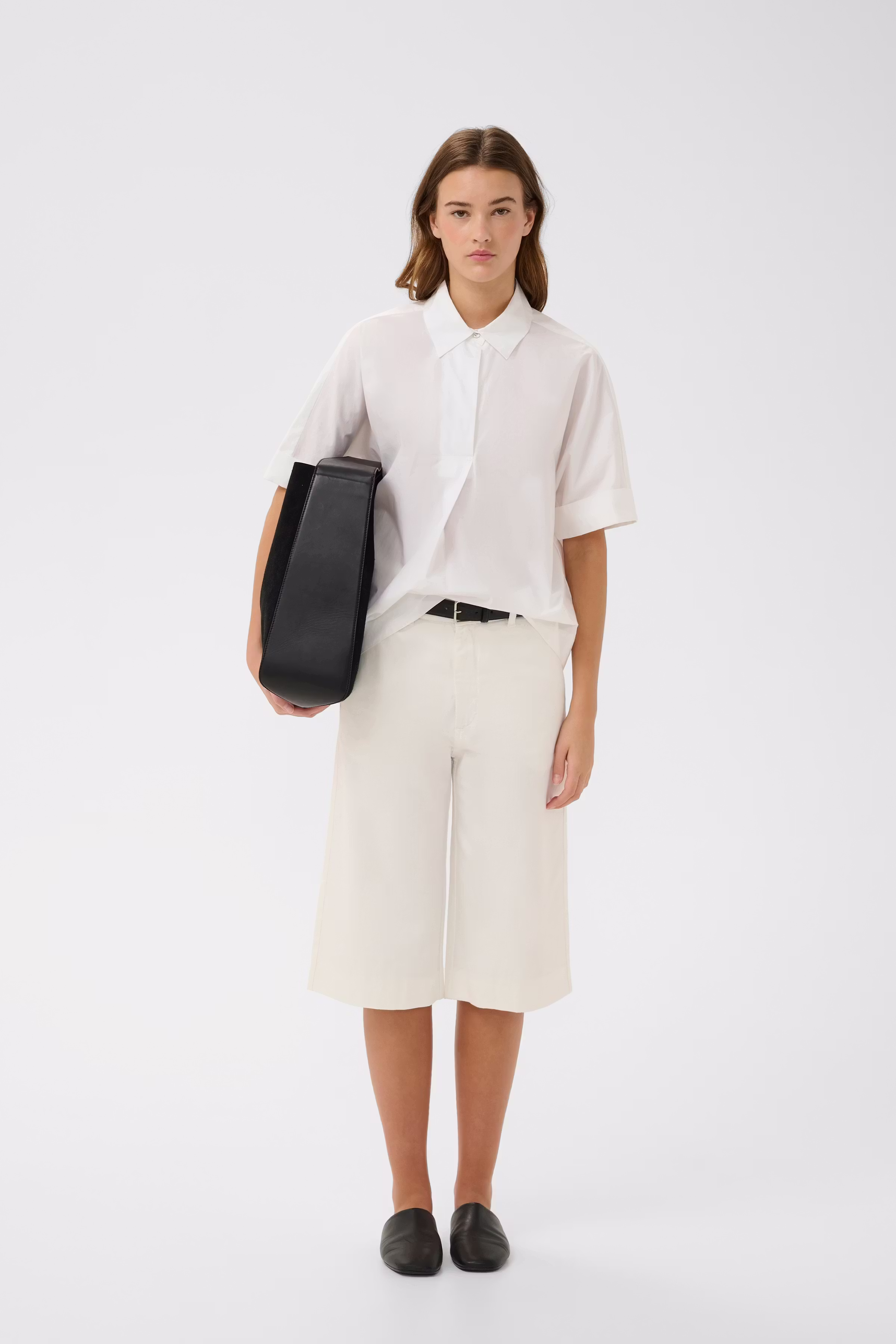 ELLINIW Bluse LOOKBOOK FRONT 30112537-300001