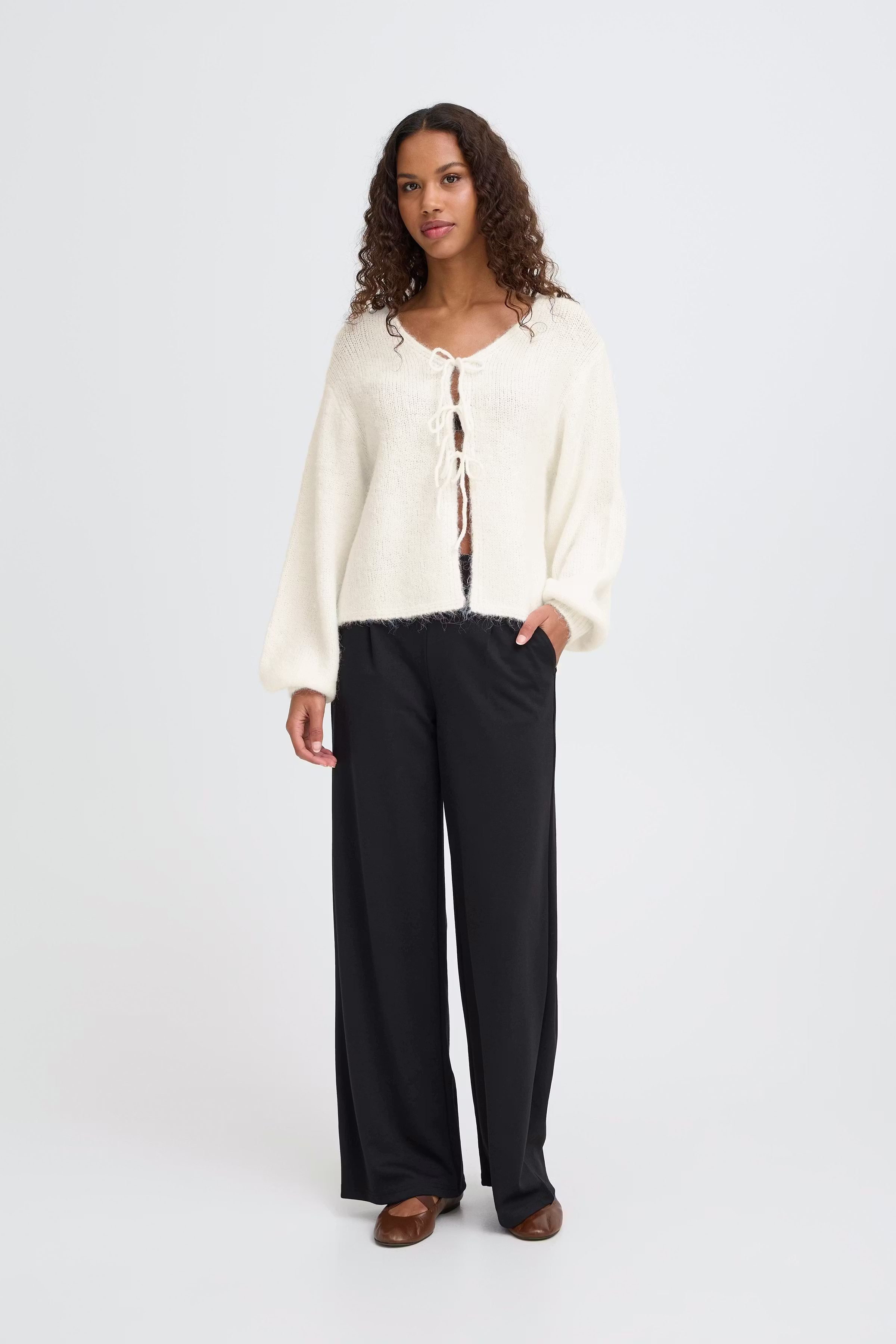 IHDABRIA Cardigan LOOKBOOK FRONT 20124677-114201