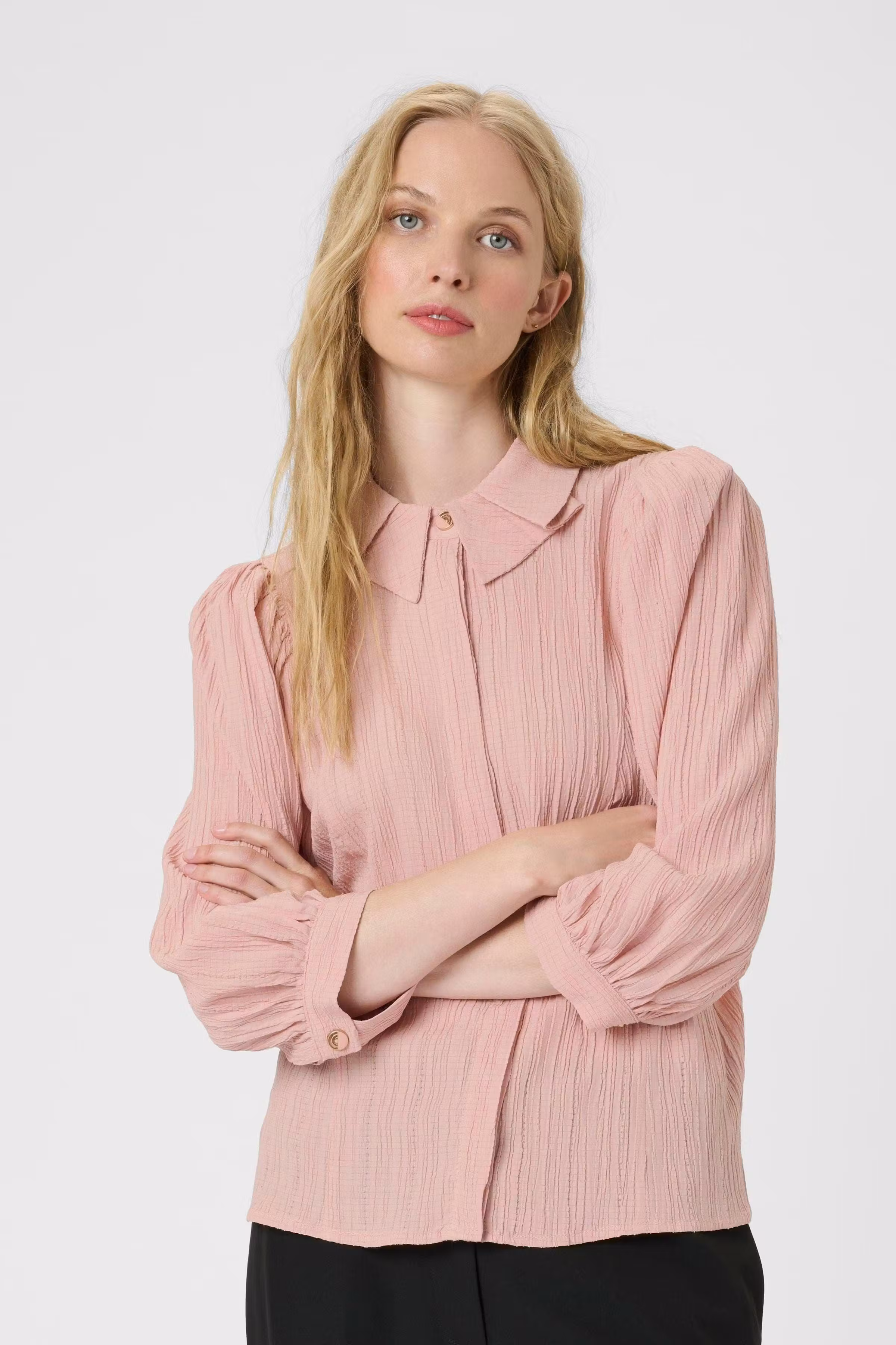 FrostyKB Bluse LOOKBOOK FRONT 10103415-141307