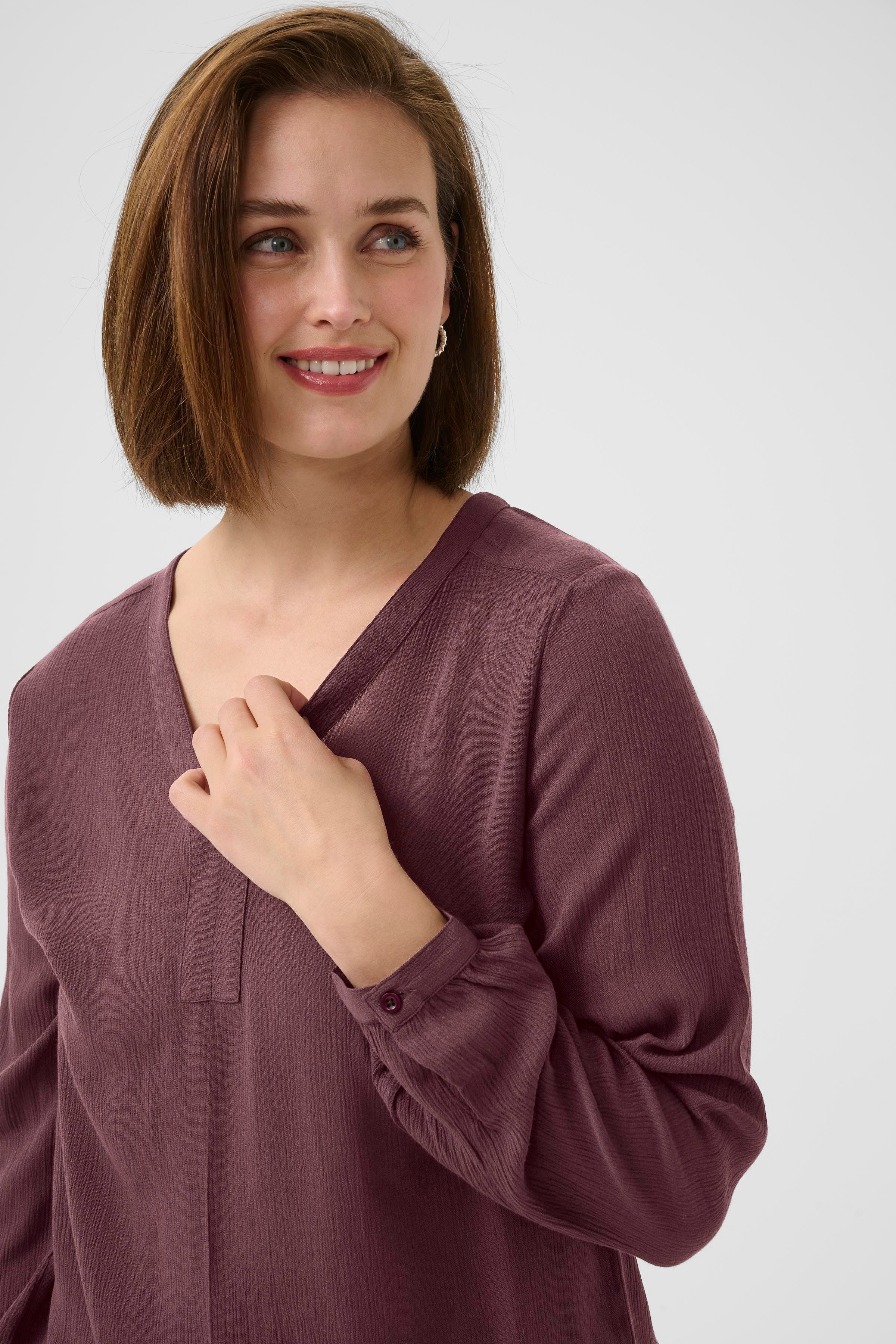 KAamber Blouse LOOKBOOK DETAIL 501032-191619