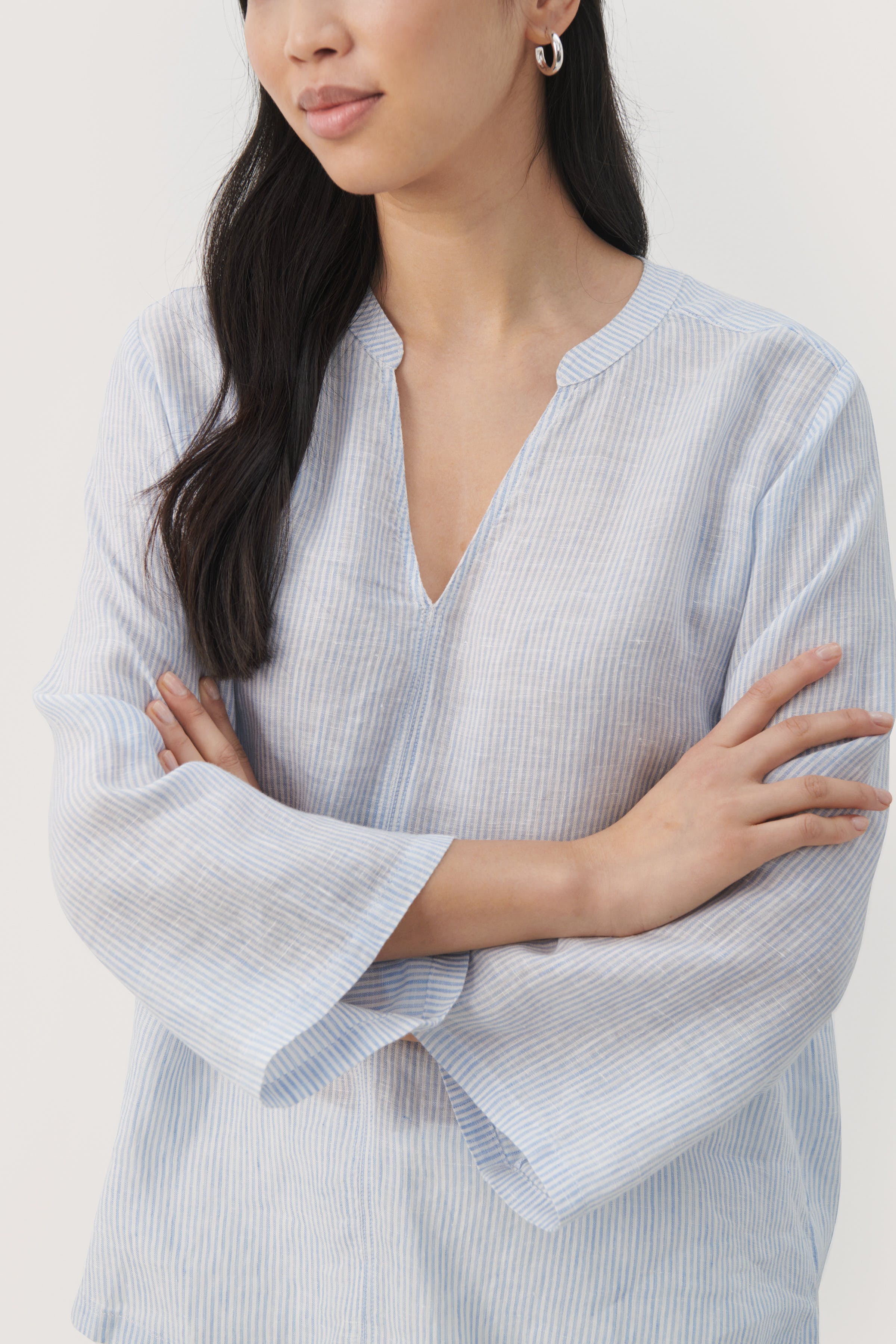 GerthaPW Leinenbluse LOOKBOOK DETAIL 30308599-302907