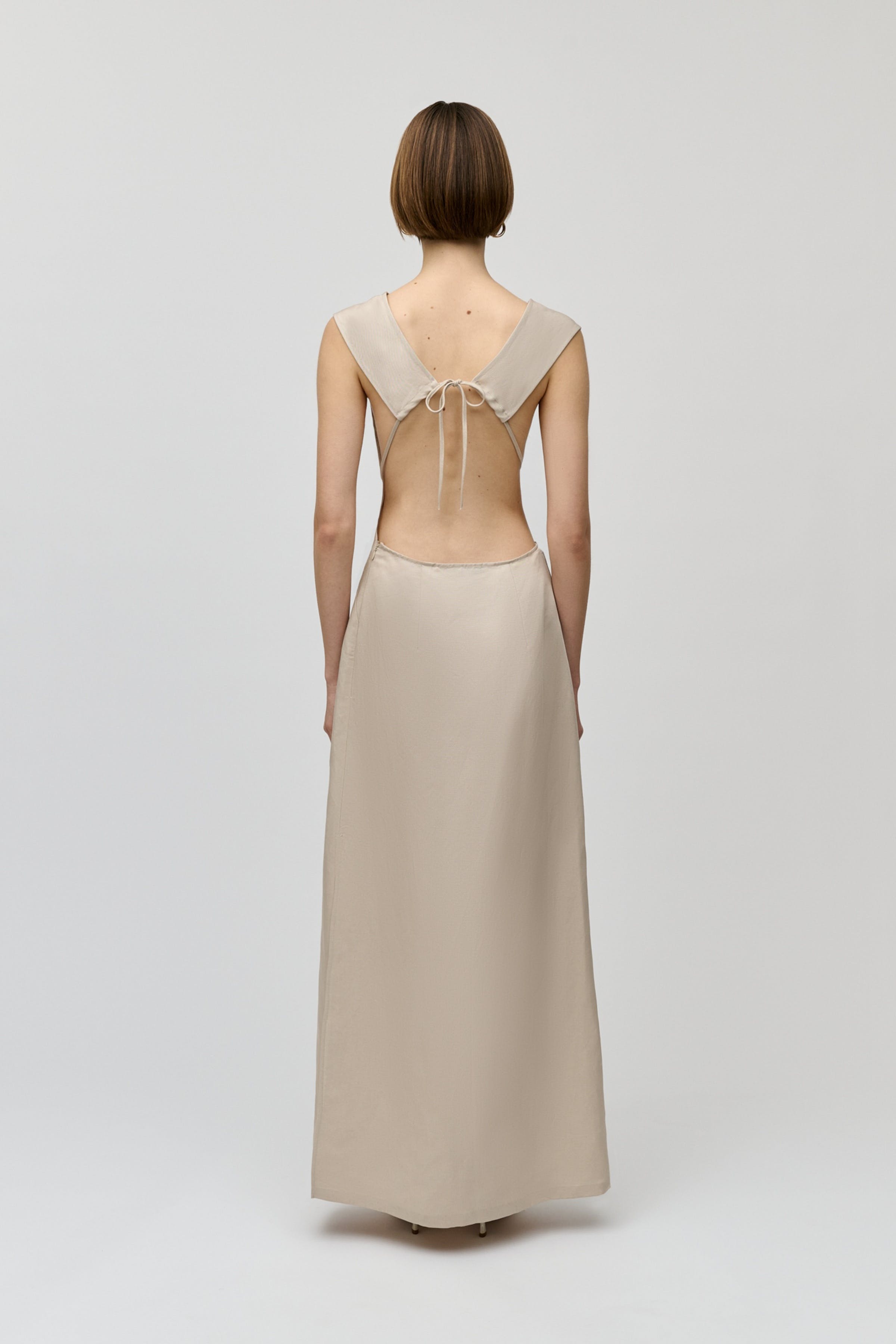 NADEAN Kleid LOOKBOOK BACK 30700025-BE396