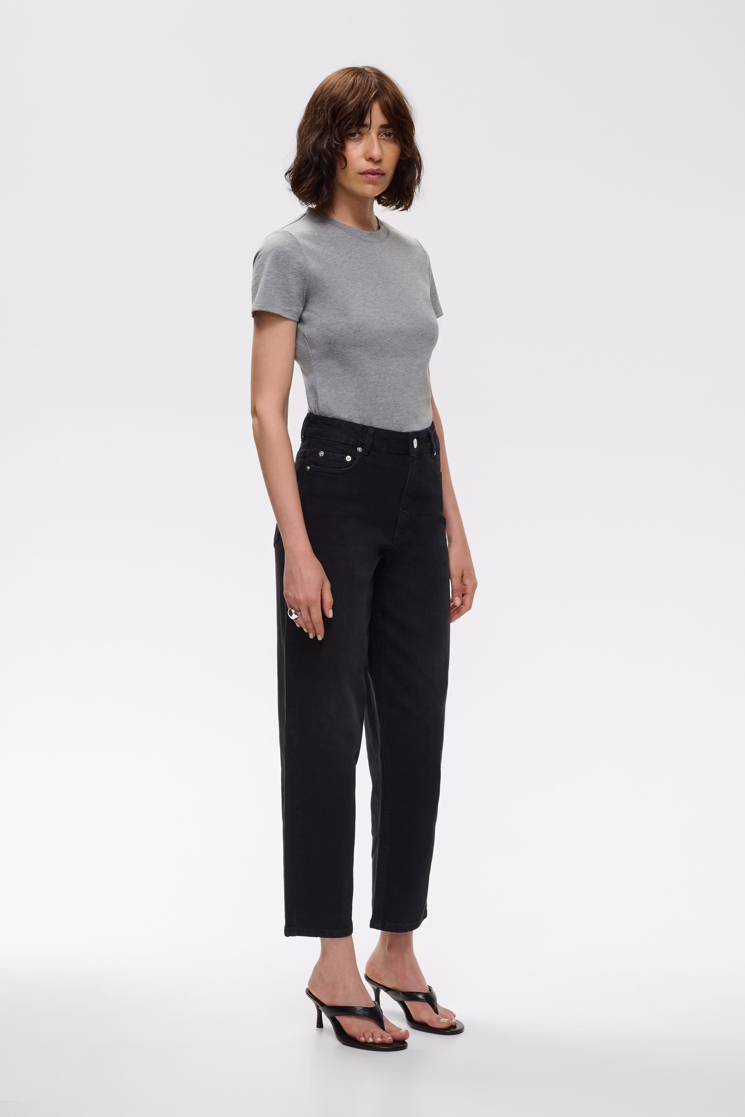 IOPetra Jeans LOOKBOOK FRONT 30600157-BK998