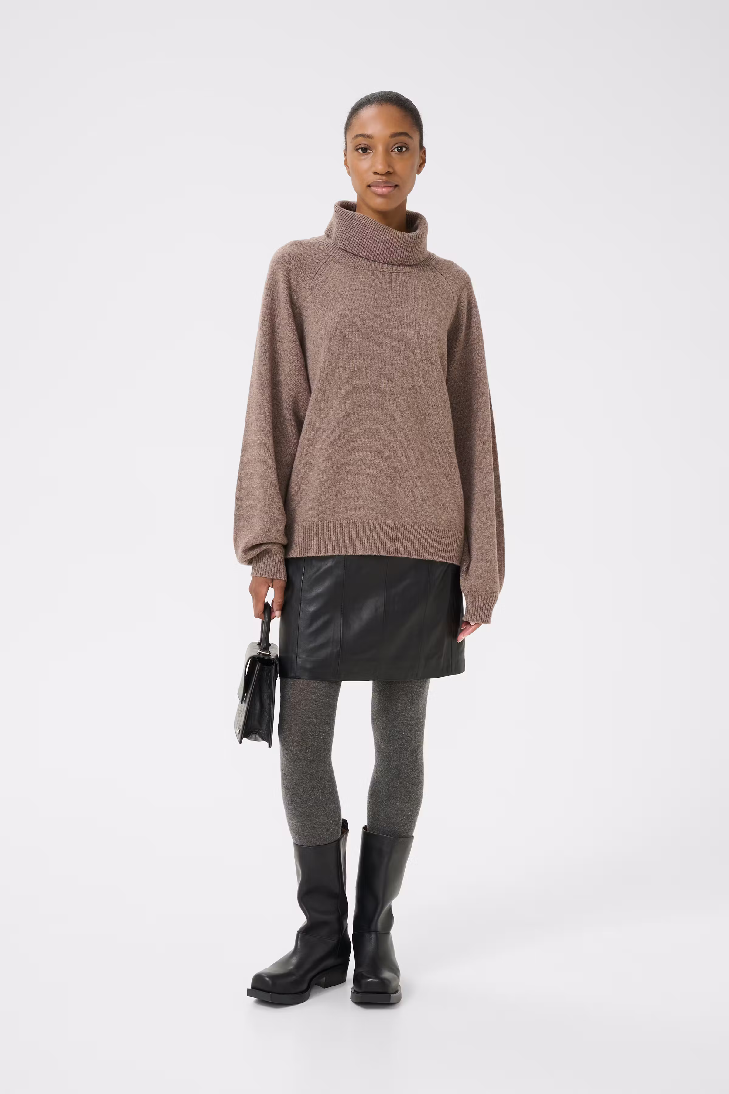 ManziGZ Pullover LOOKBOOK FRONT 10909328-107957