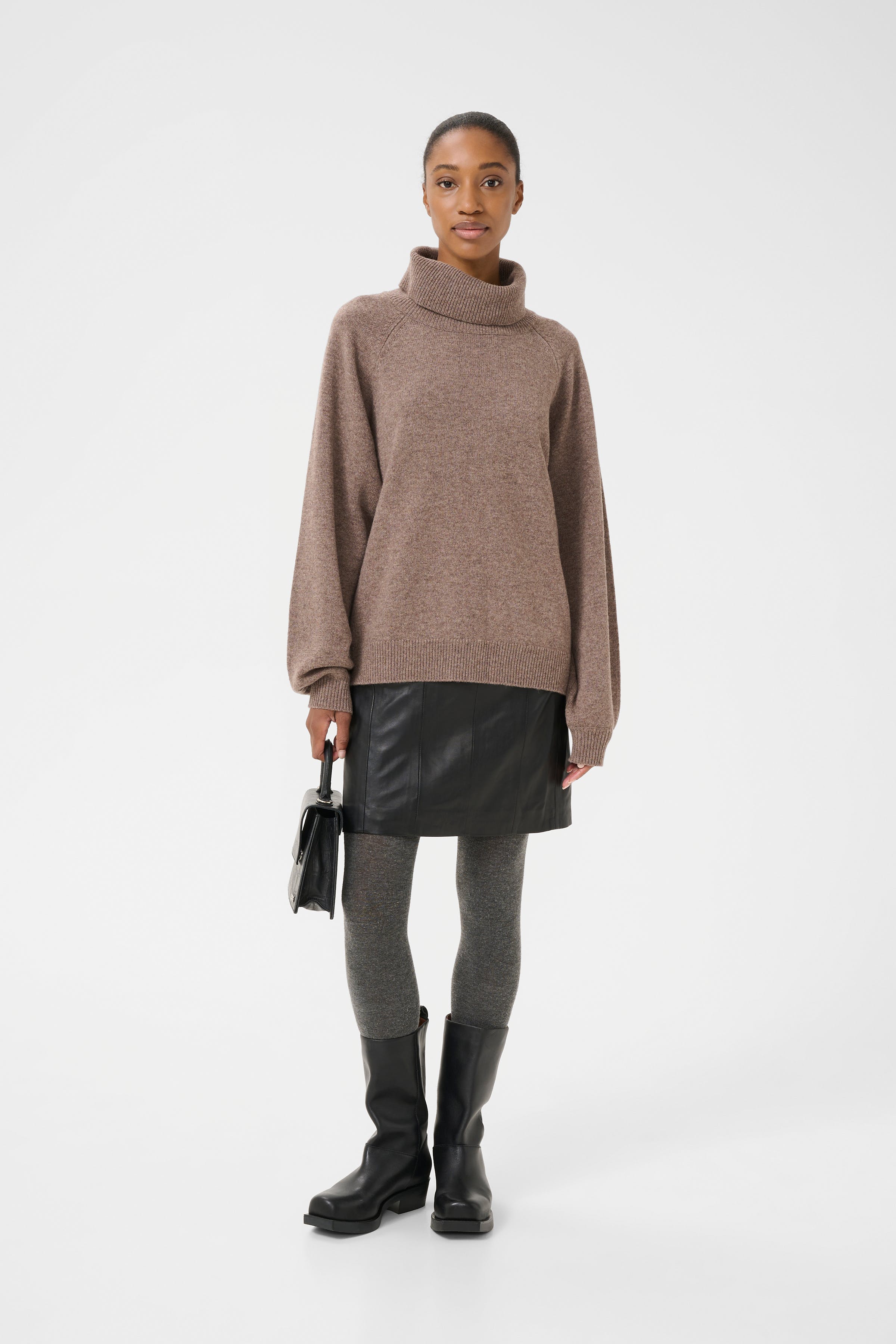 ManziGZ Pullover LOOKBOOK FRONT 10909328-107957