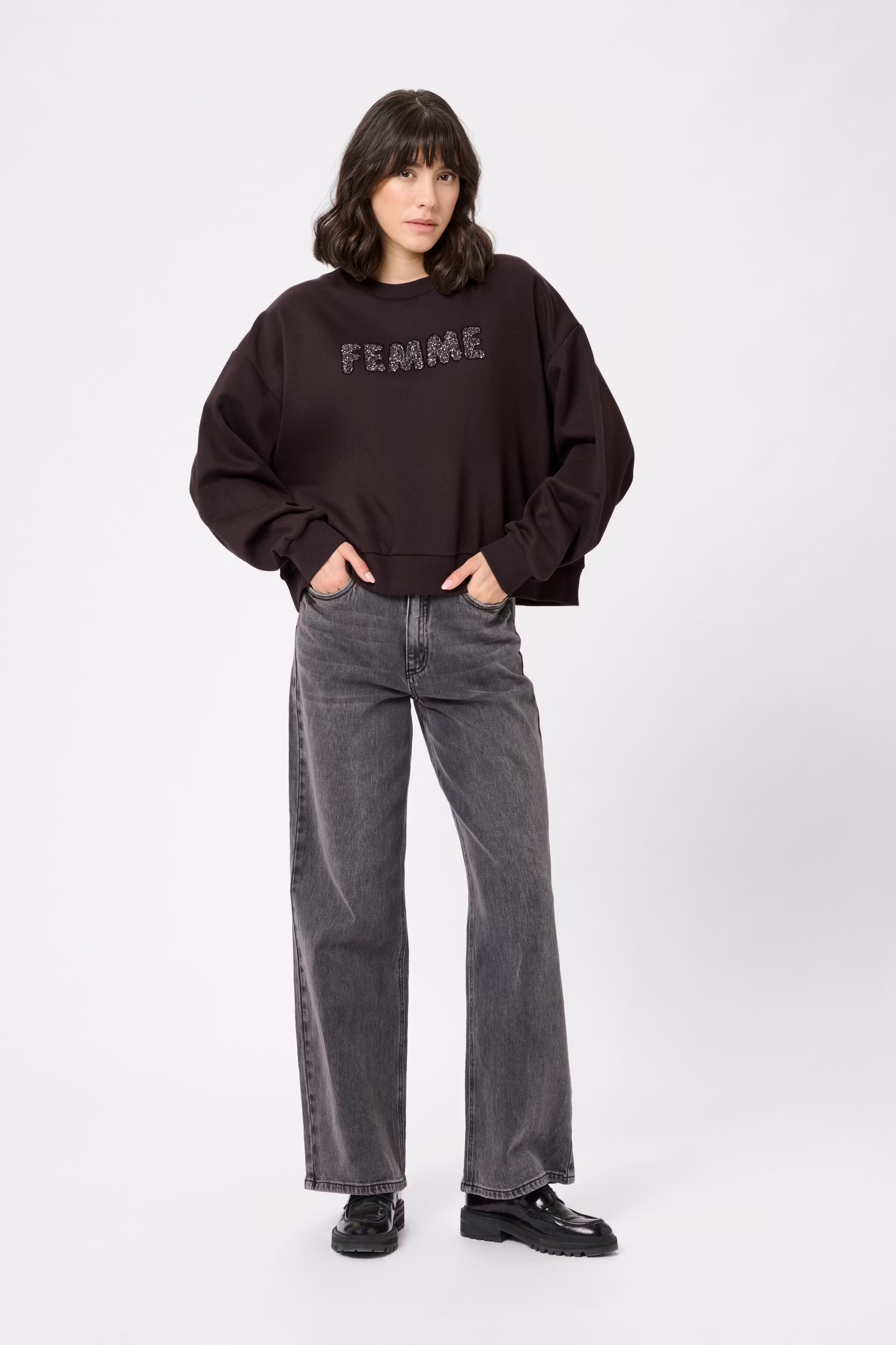 KAlise Sweatshirt LOOKBOOK FRONT 10510868-191111