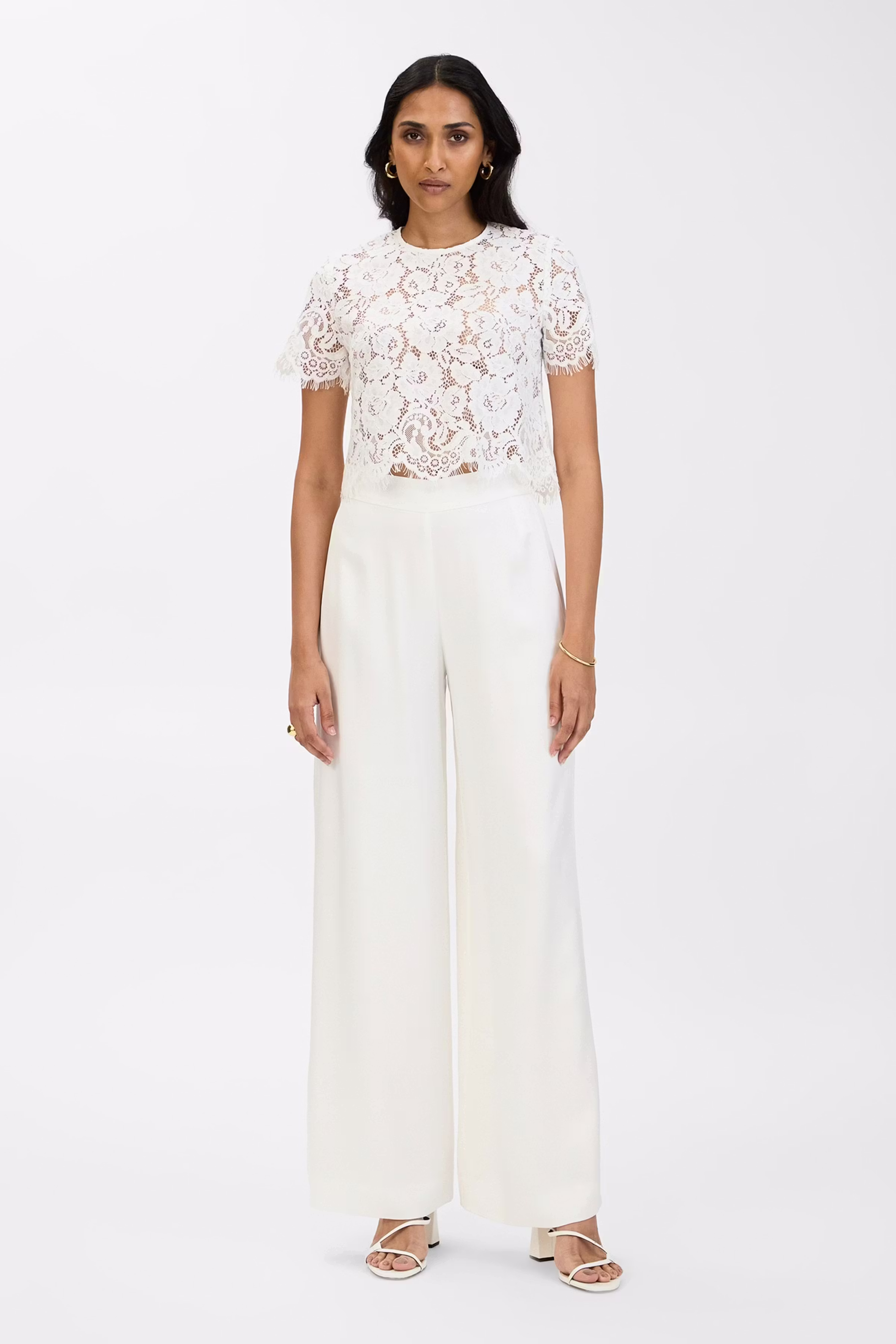 TRACEY Top LOOKBOOK FRONT 30600444-WH010