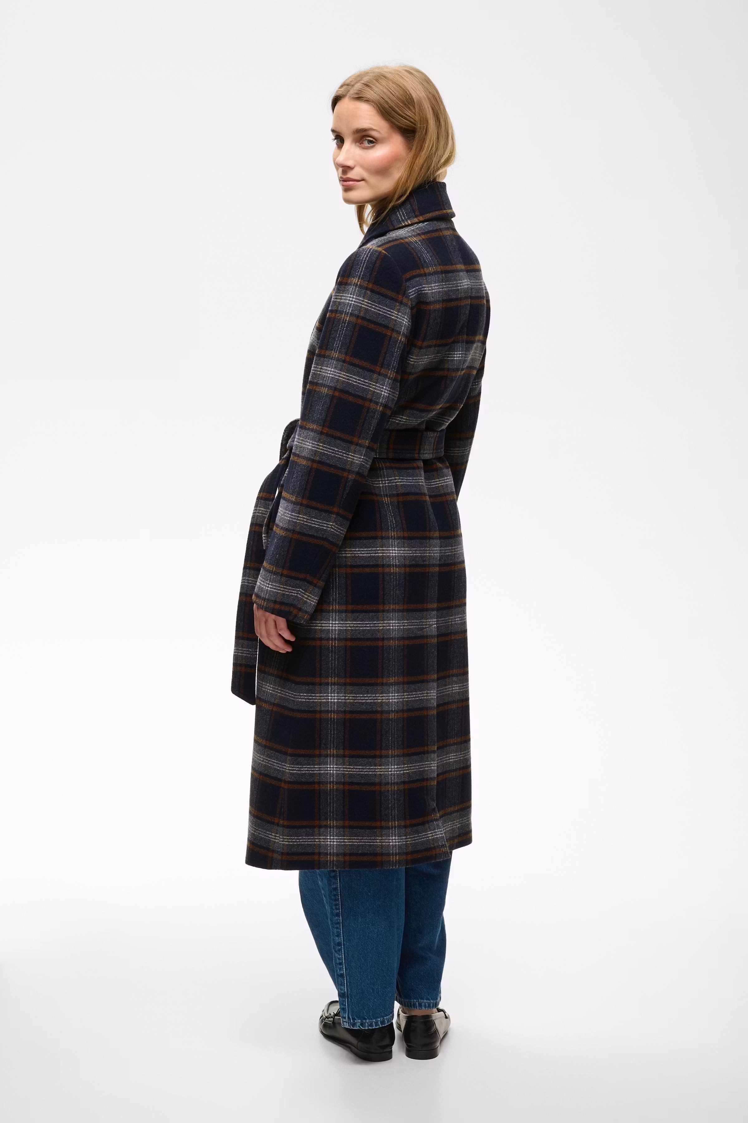 CelinPW Mantel LOOKBOOK BACK 30310642-305066