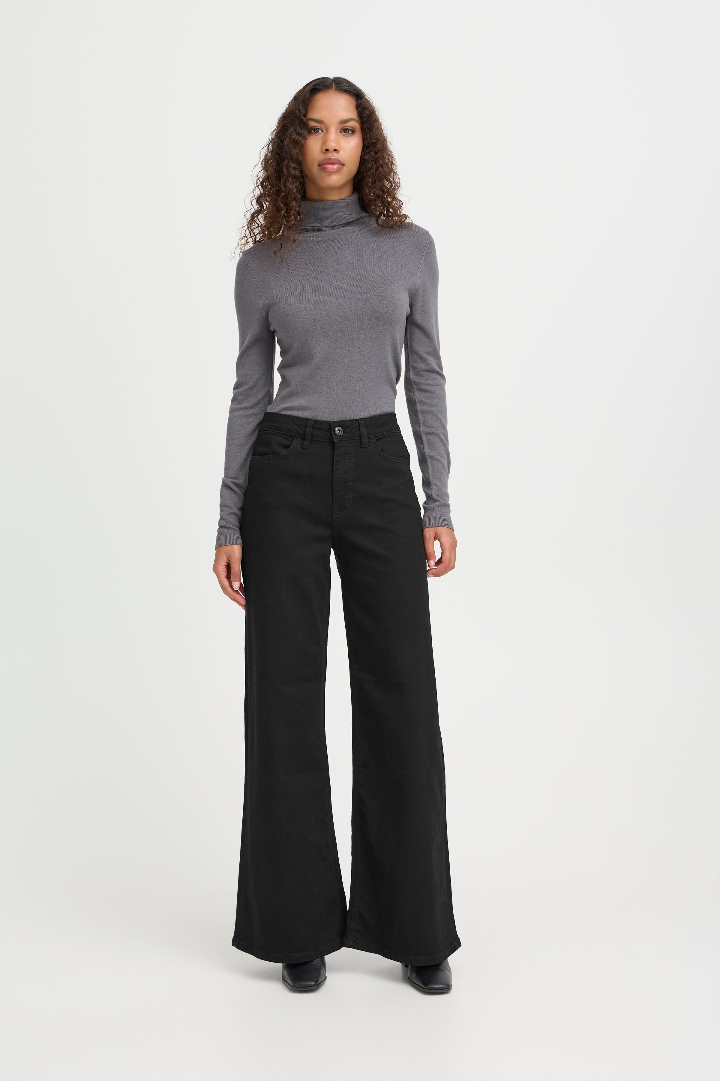 IHTWIGGY WIDE Jeans LOOKBOOK FRONT 20119022-194008