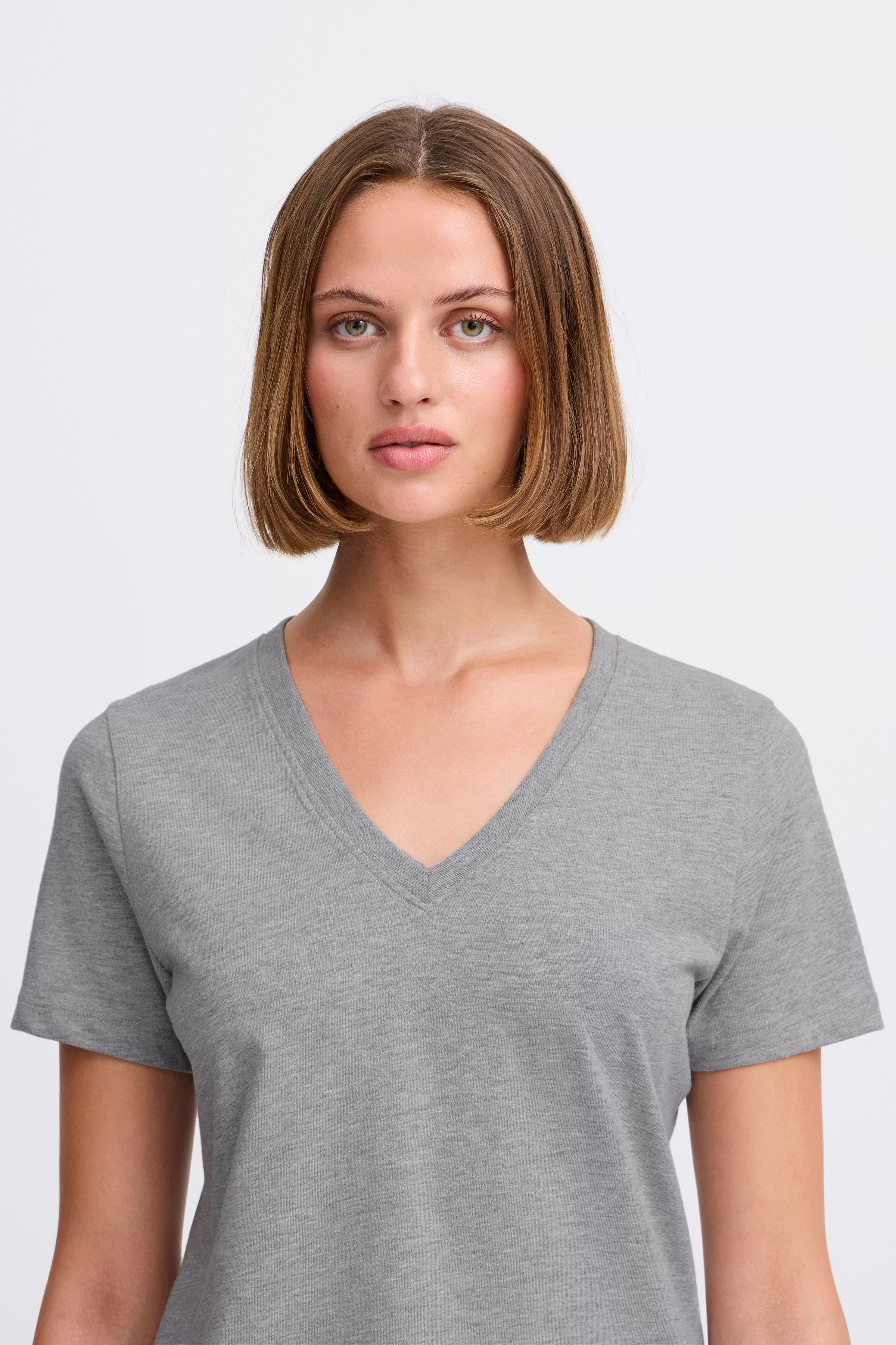 IHPALMER V-neck T-shirt LOOKBOOK DETAIL 20120348-200318