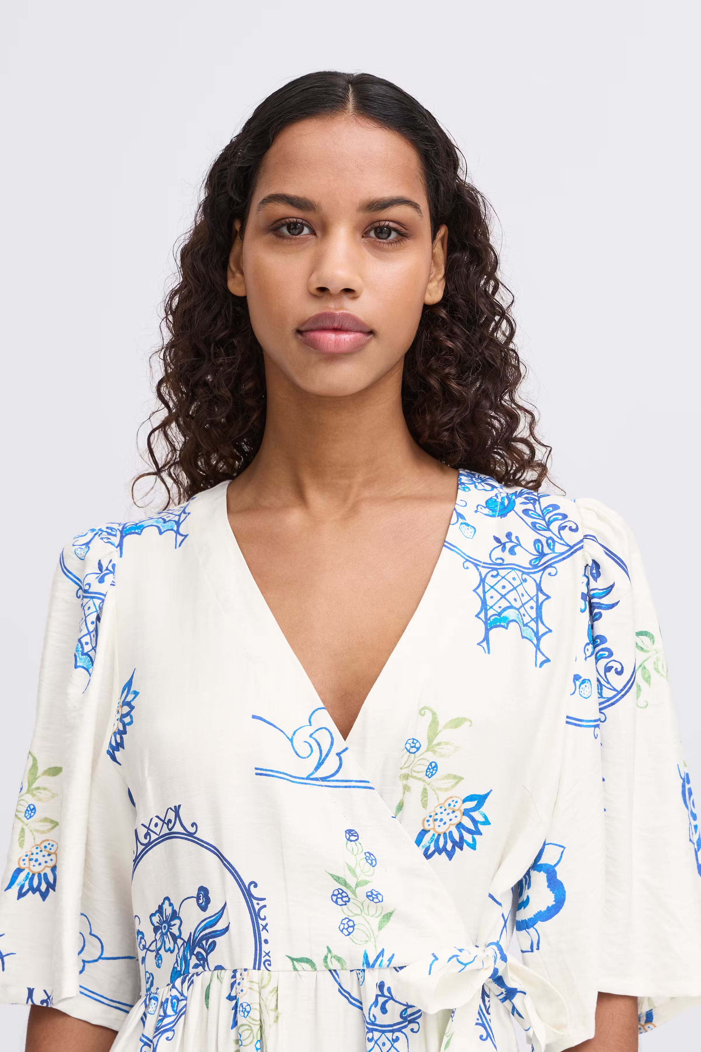 IHLUCIE Kjole LOOKBOOK DETAIL 20122796-204369