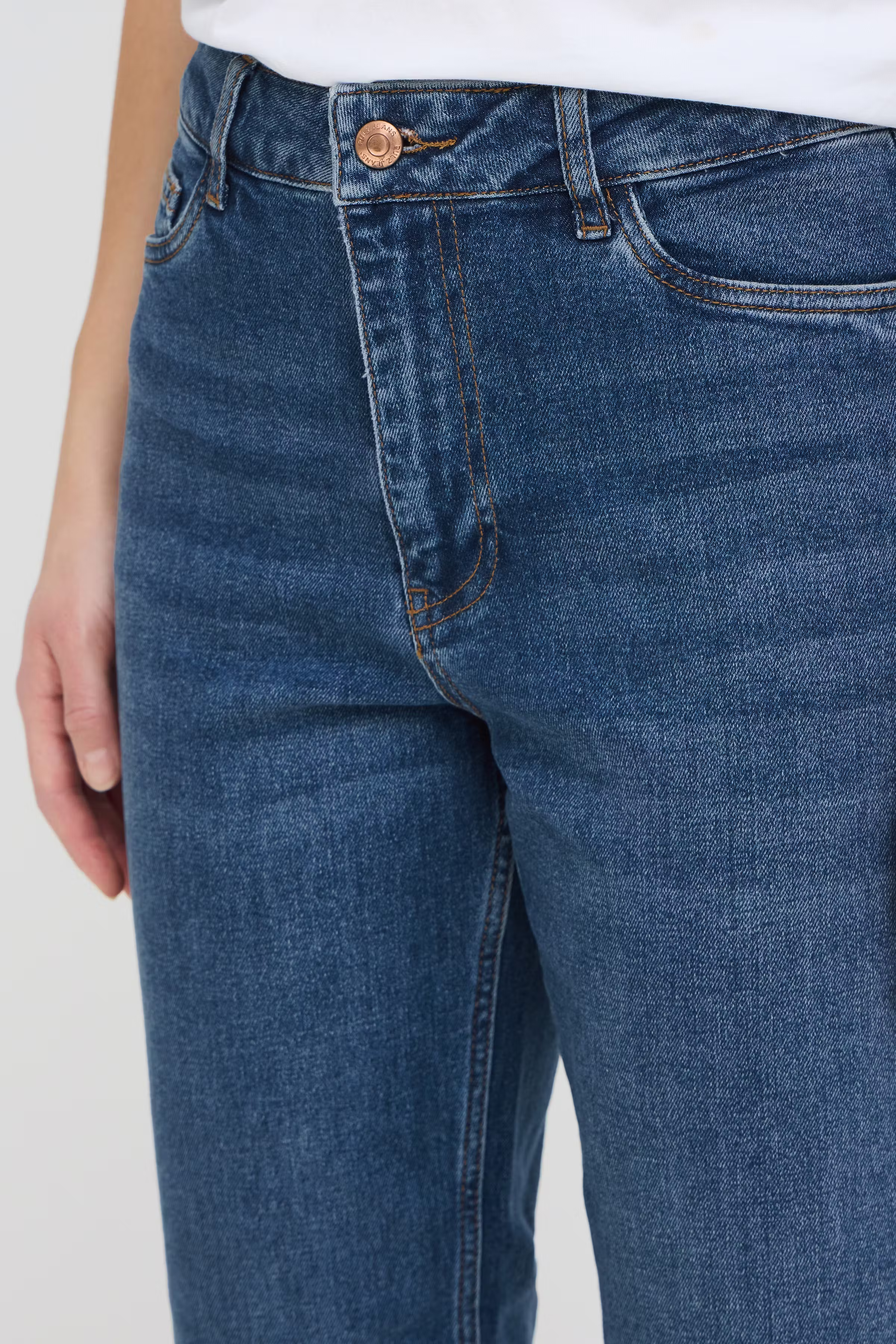 PZLIVA UHW Jeans Straight Leg LOOKBOOK DETAIL 50206516-200005