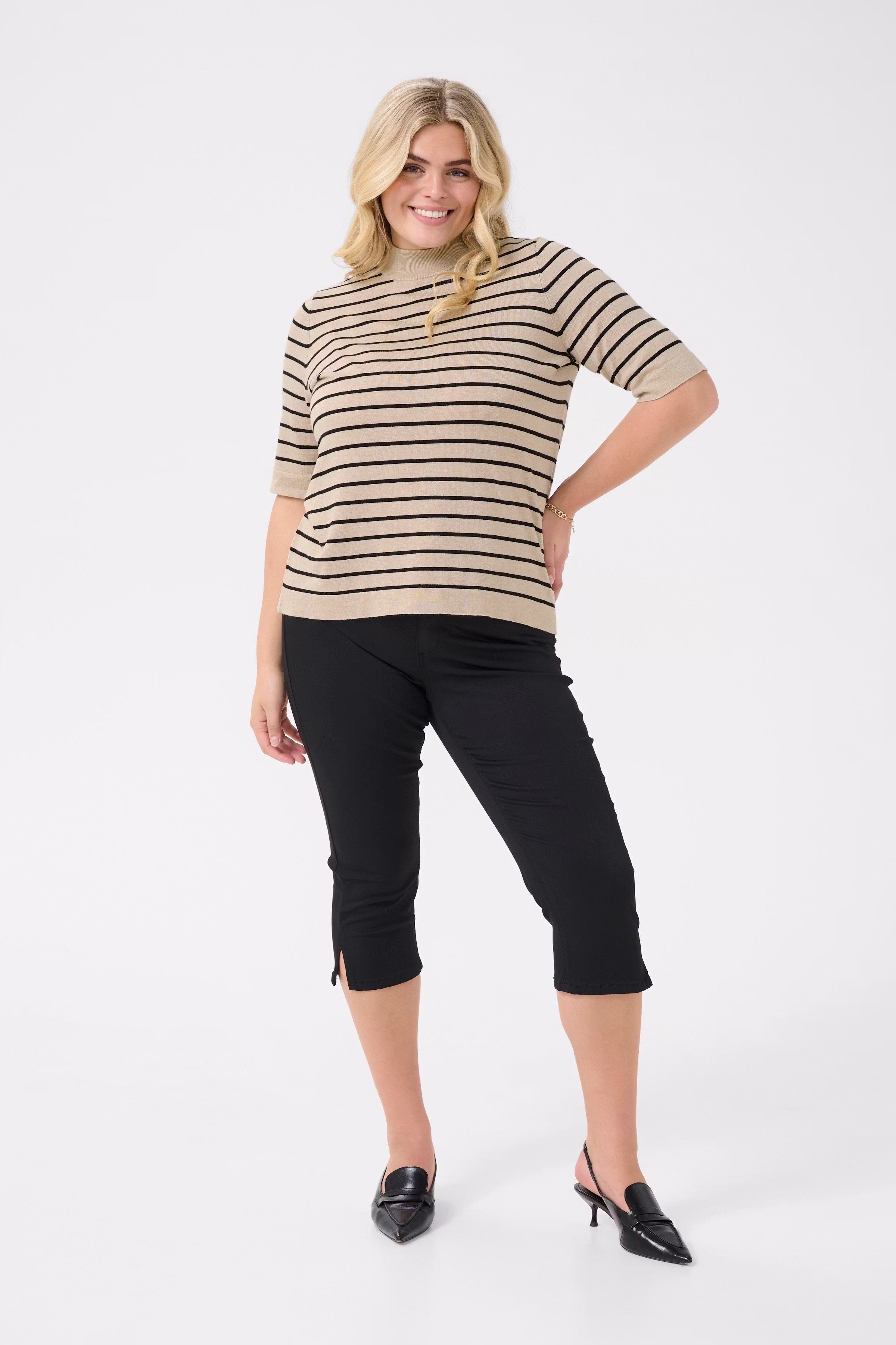 KClizzy Pullover LOOKBOOK FRONT 10583484-107929