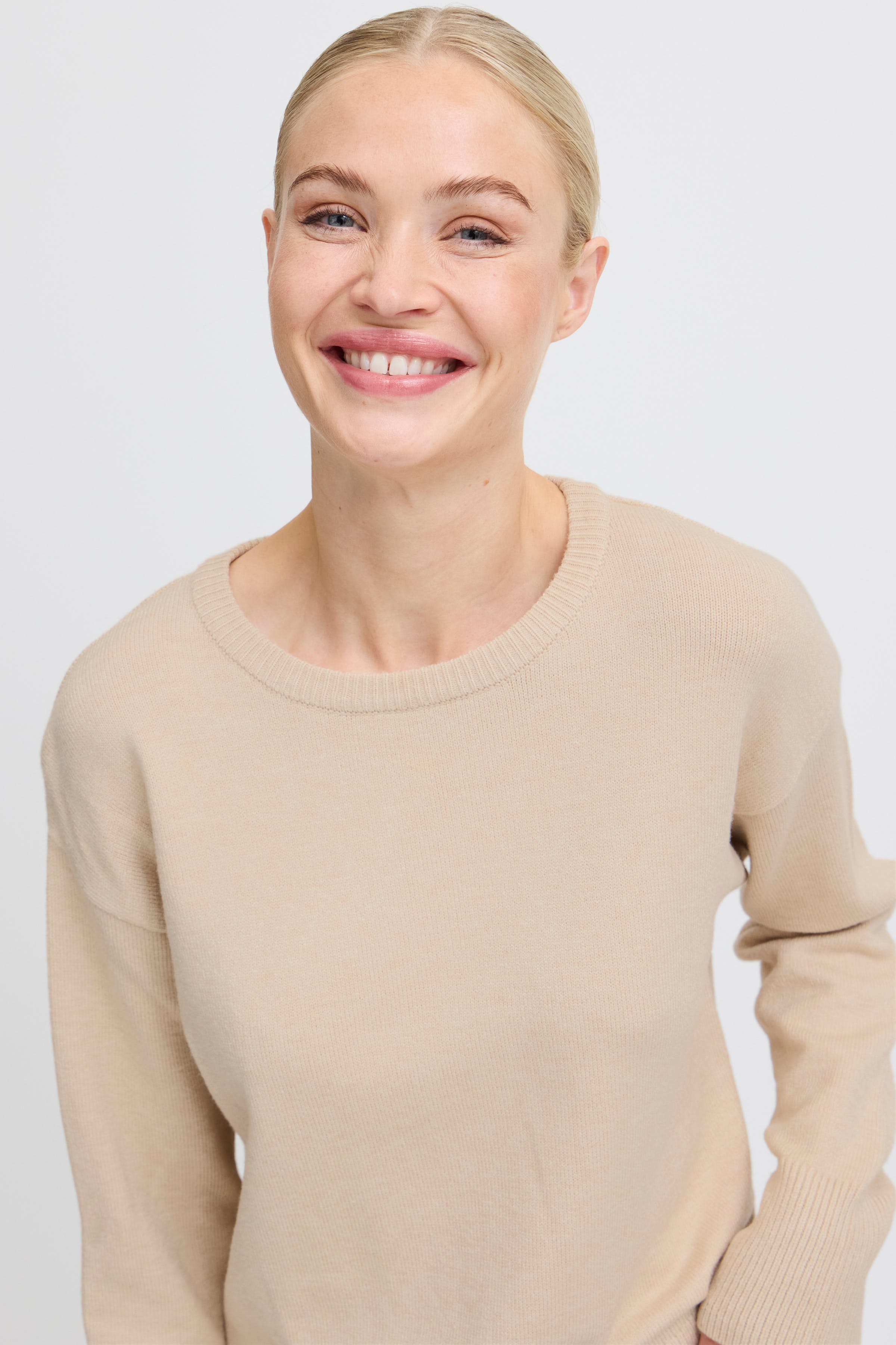 BYNONINA Pullover LOOKBOOK DETAIL 20815389-1407081