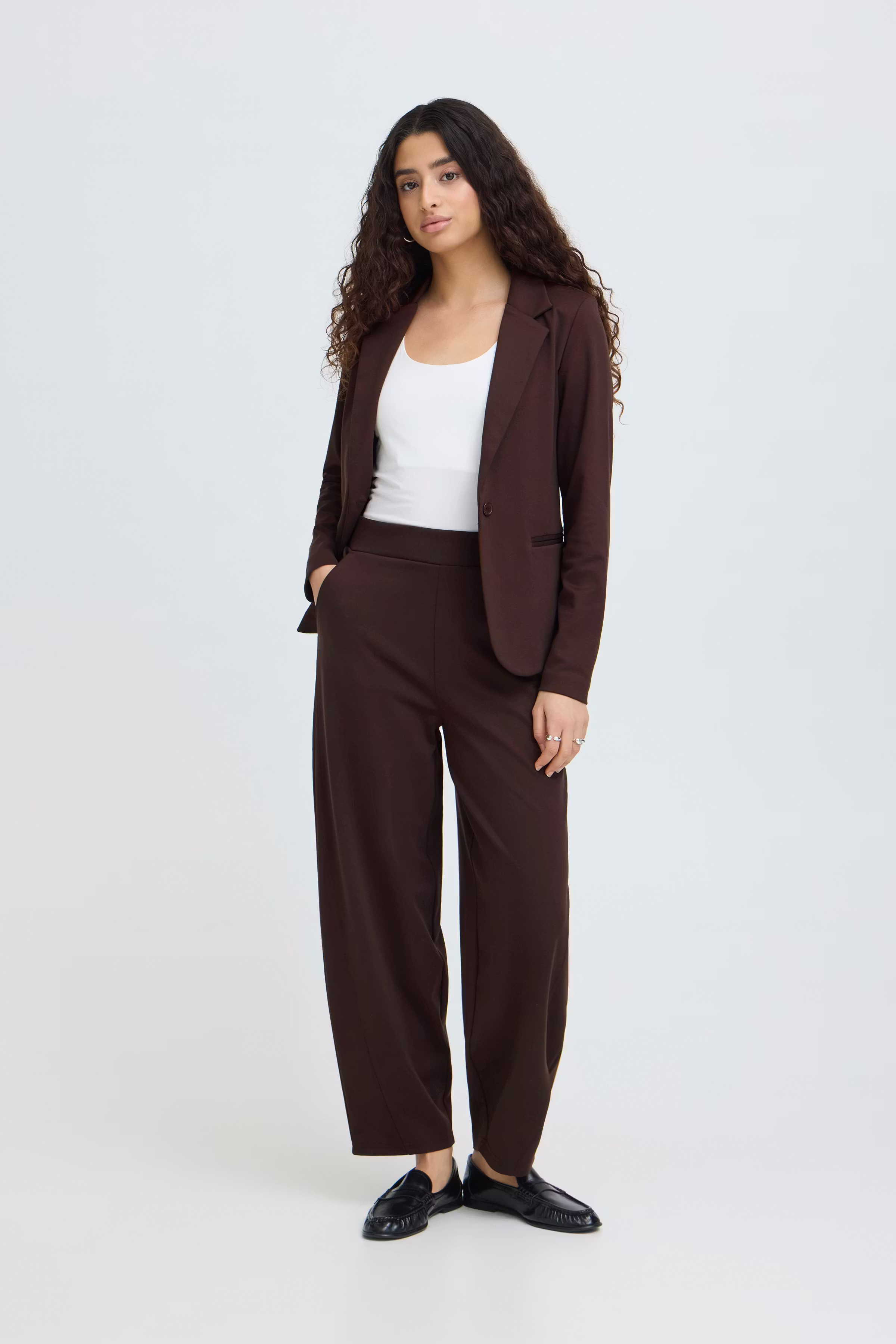 IXKATE BARREL Trousers LOOKBOOK FRONT 20123727-191109