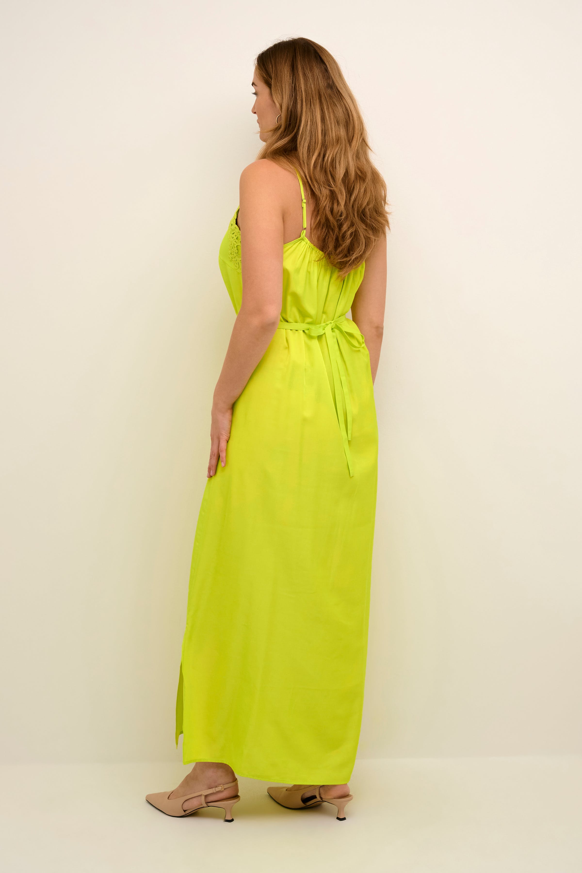 CRAnna Robe LOOKBOOK BACK 10612525-130443