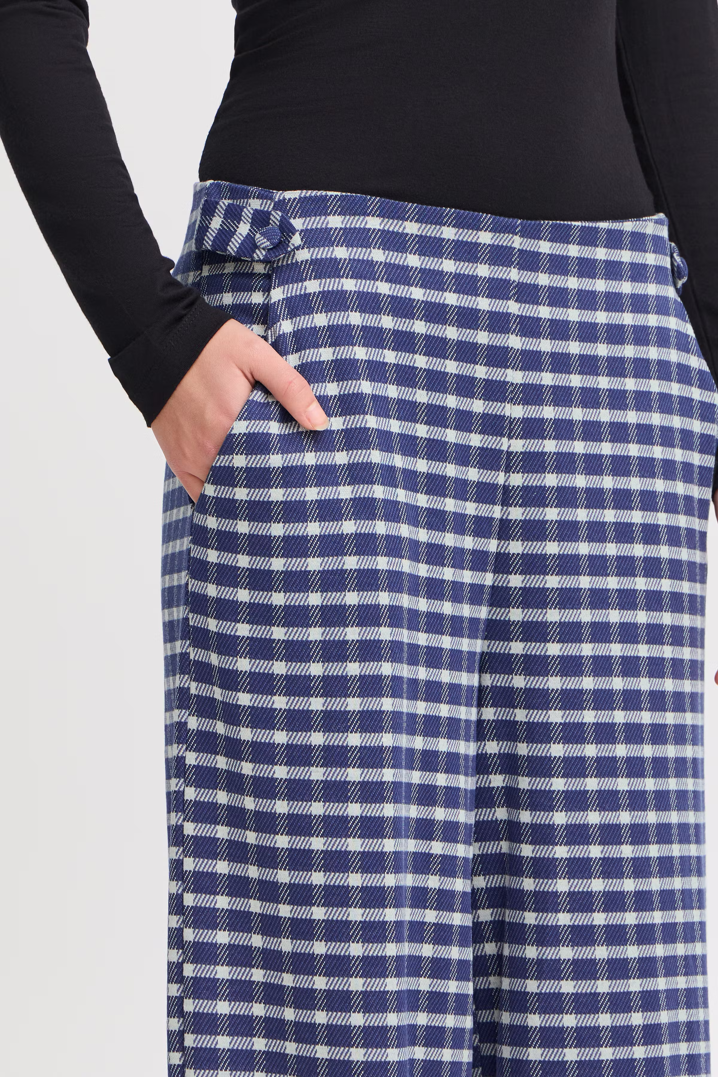 IHKATE CHECLÉ Casual broek LOOKBOOK DETAIL 20122527-204151