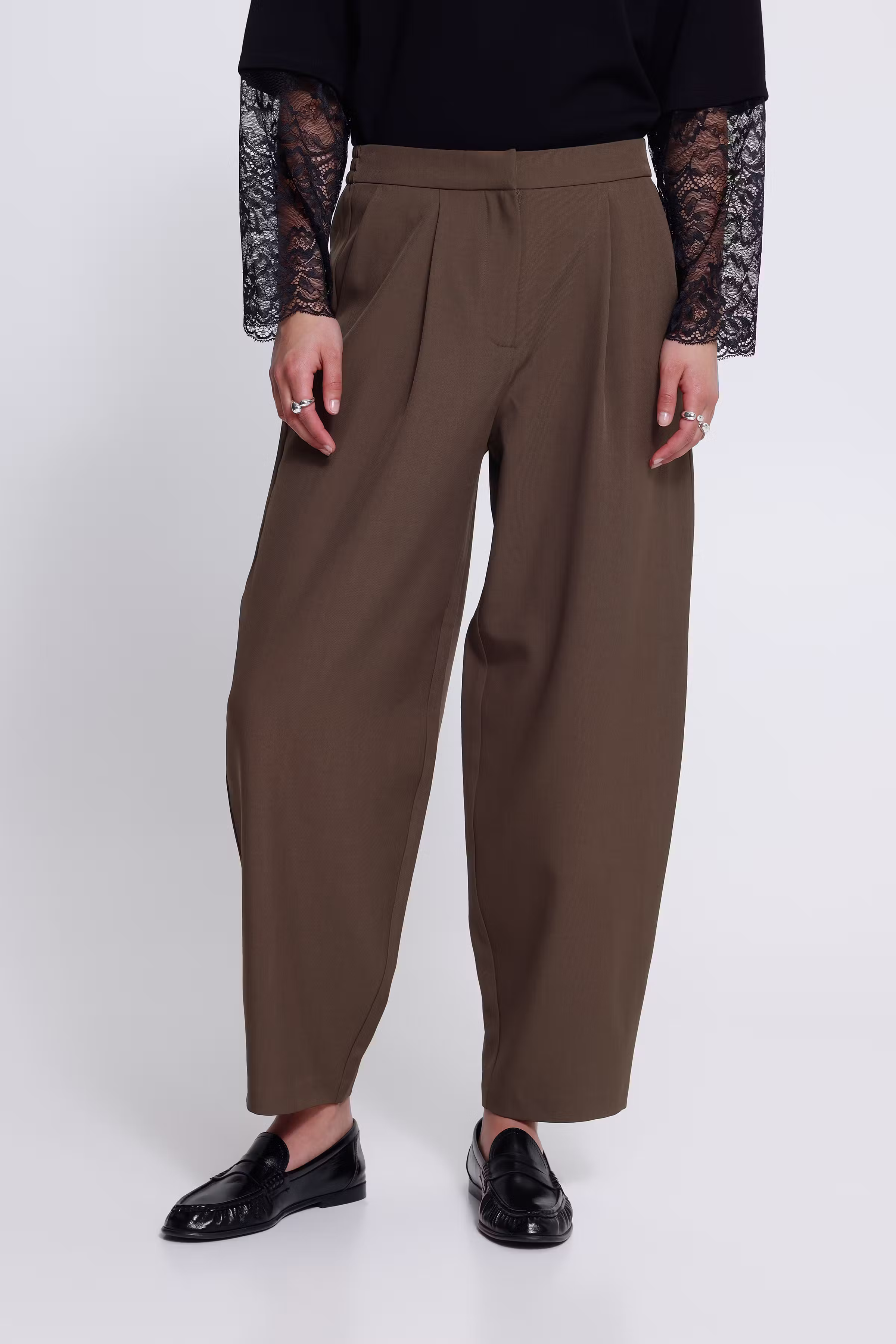 IHFAVA Barrel Broek LOOKBOOK FRONT 20125681-1908141