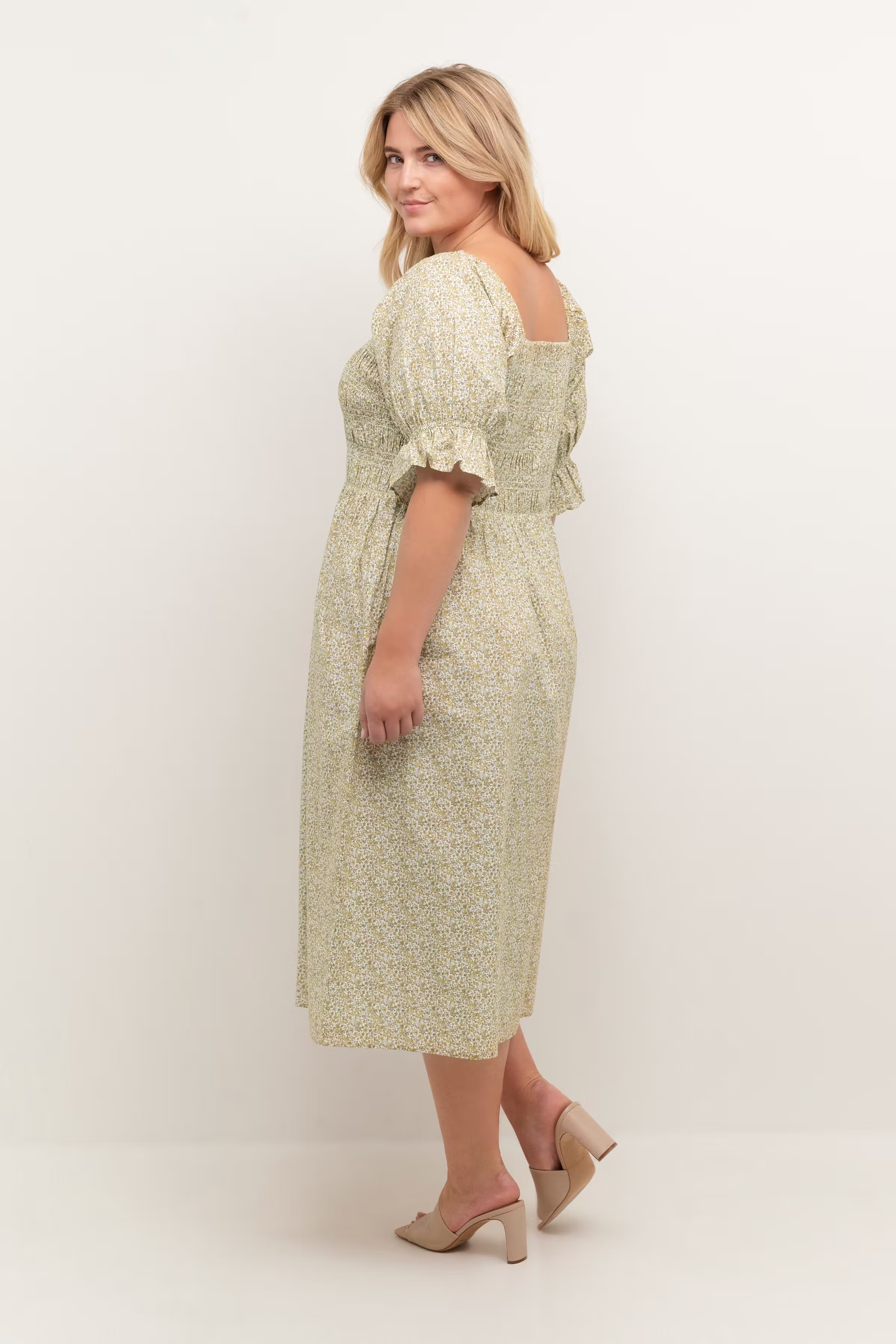 KCmimmi Dress LOOKBOOK BACK 10581514-104206