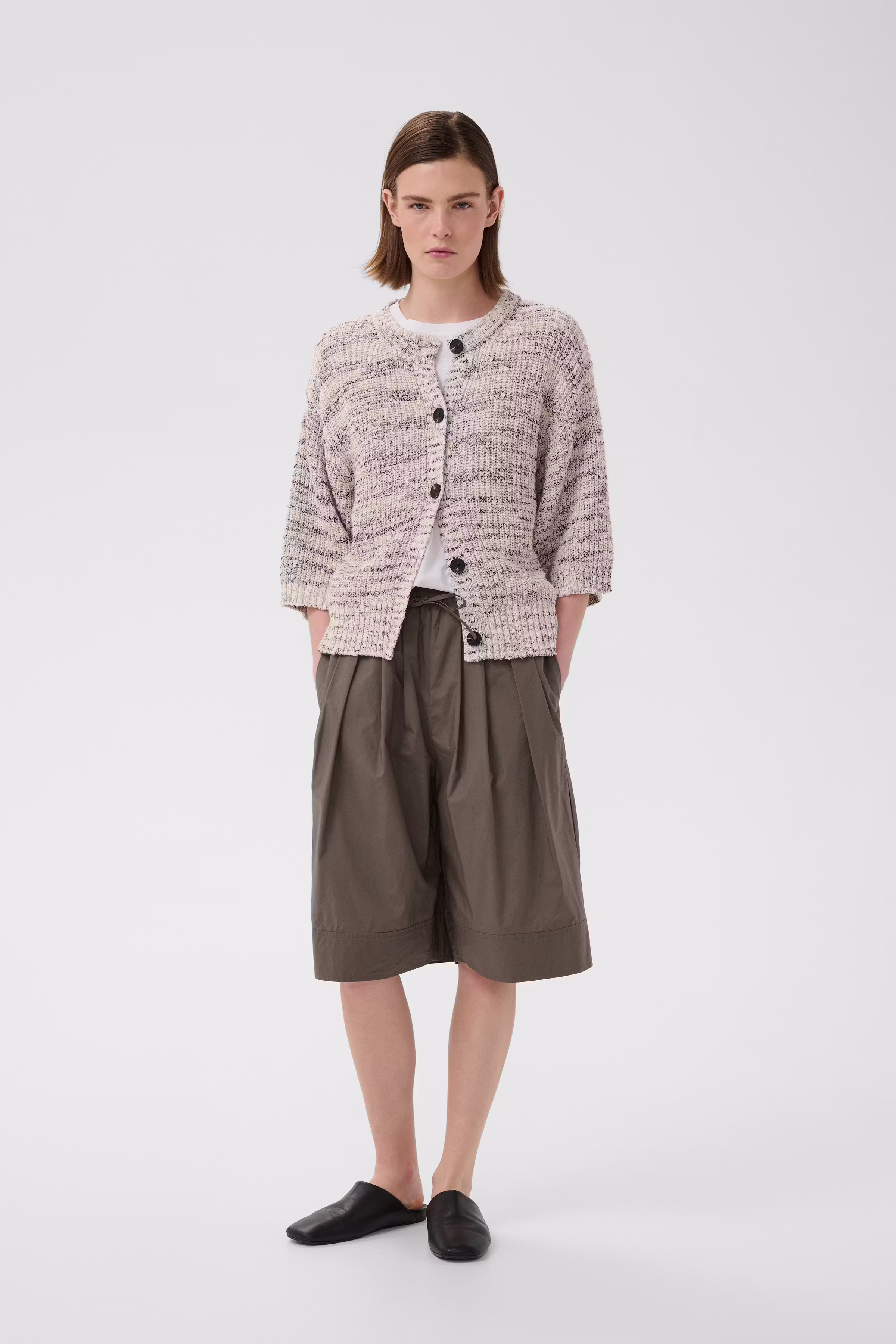HAZEIW Hose LOOKBOOK FRONT 30112754-181307