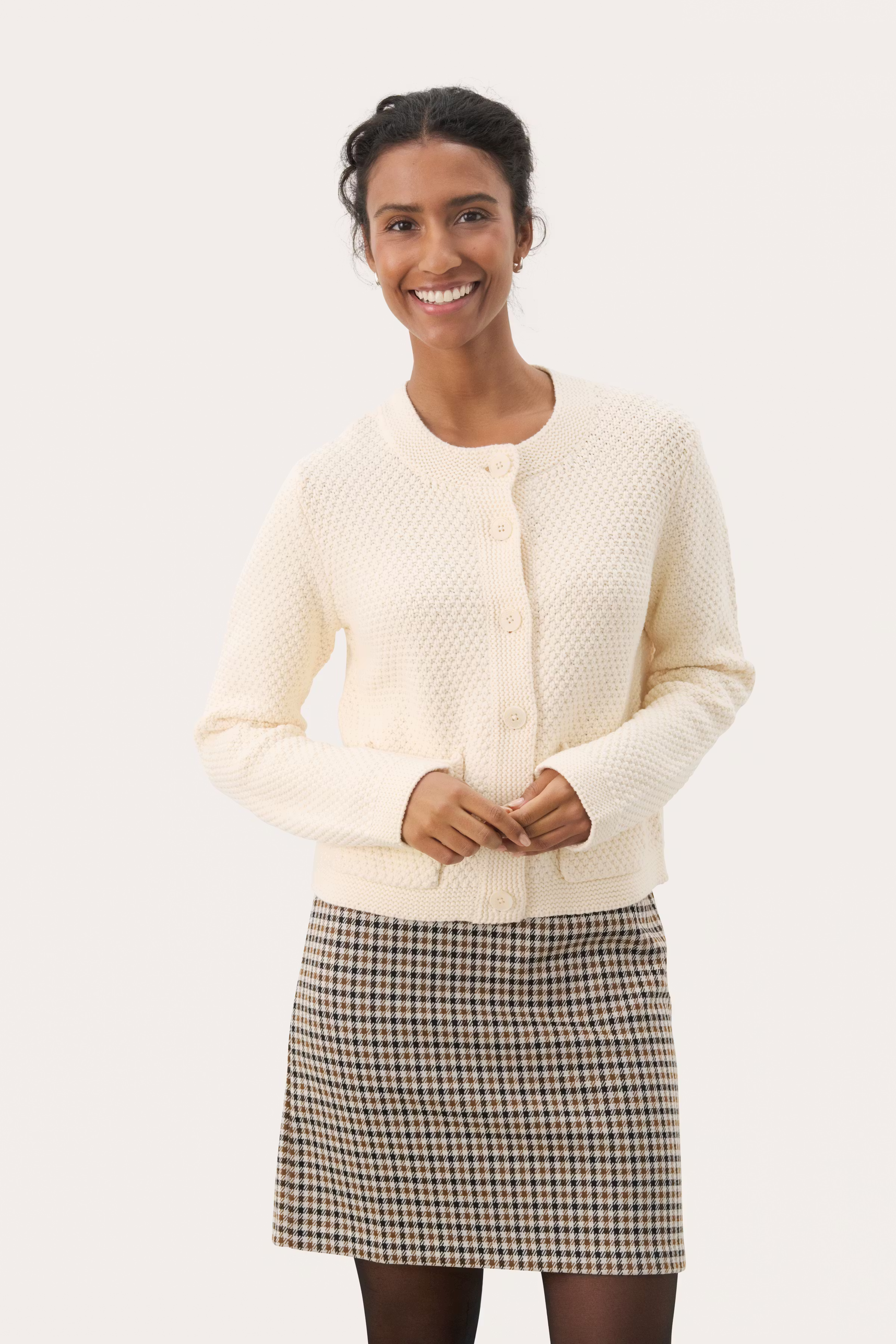 ElmiePW Cardigan LOOKBOOK FRONT 30308520-120304