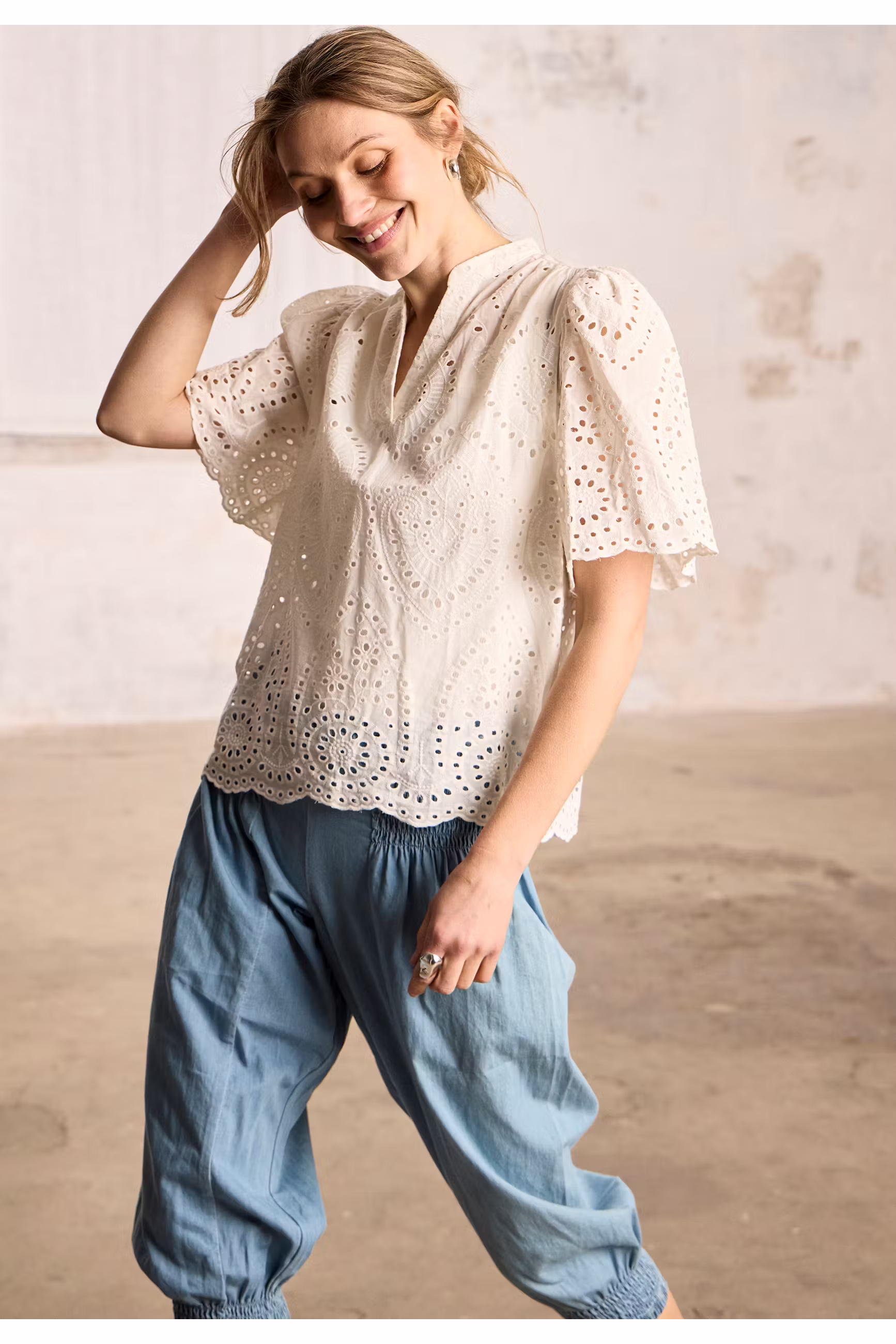 PZJILL Capri pants LOCATION NONE 50210771-200008