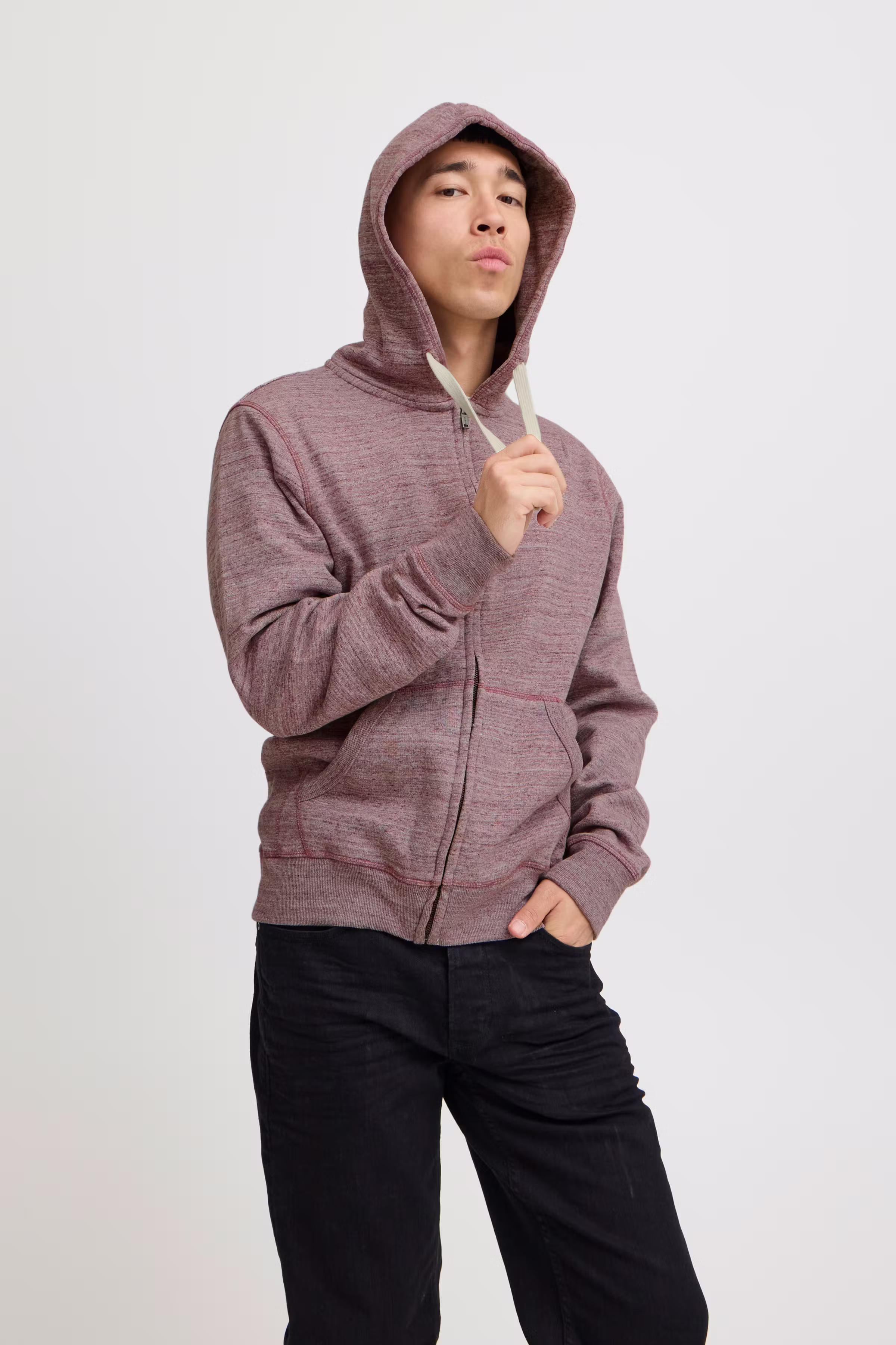 Hættebluse med lynlås LOCATION NONE 20706981-73812