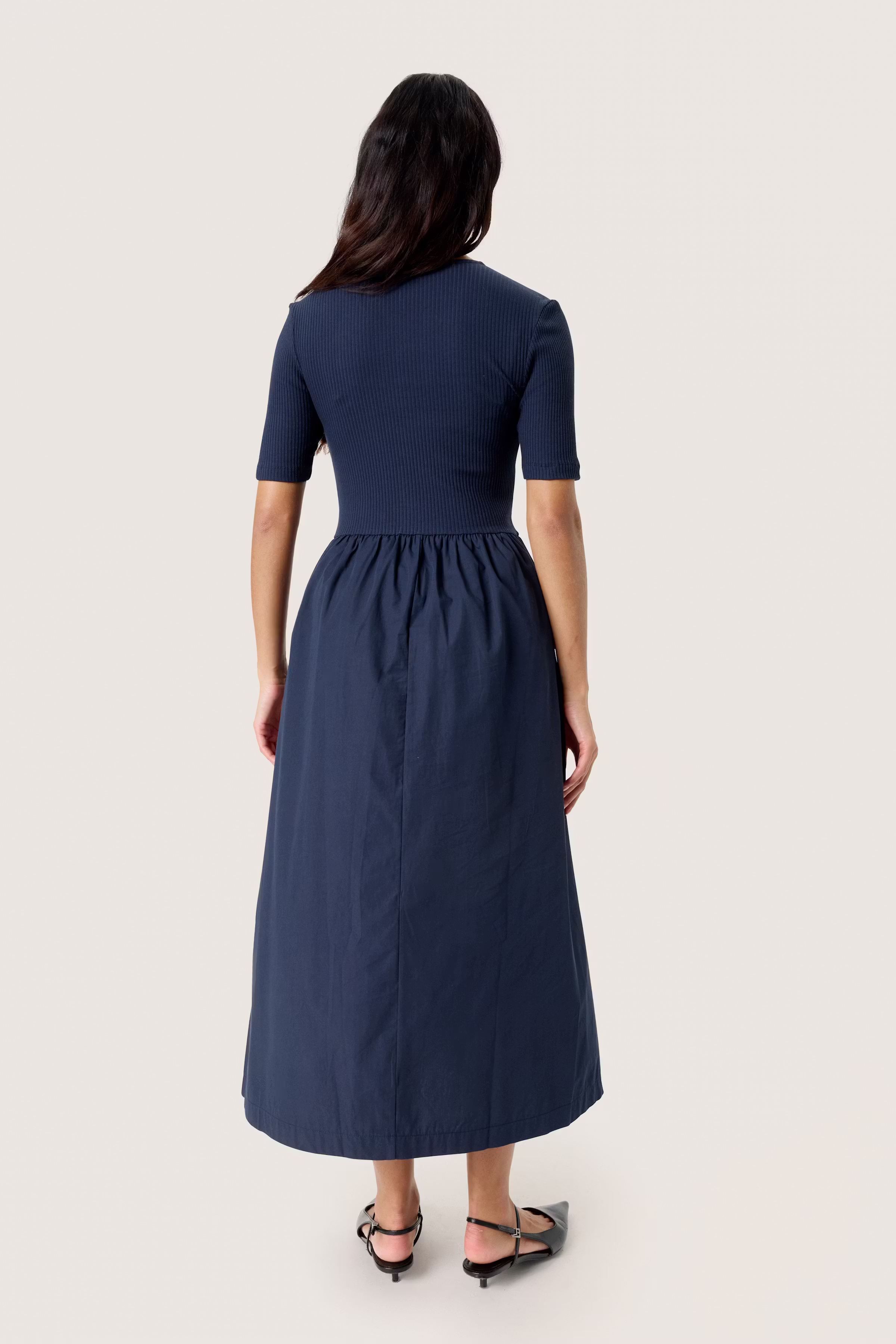 SLSimone Dress LOOKBOOK BACK 30408550-193924