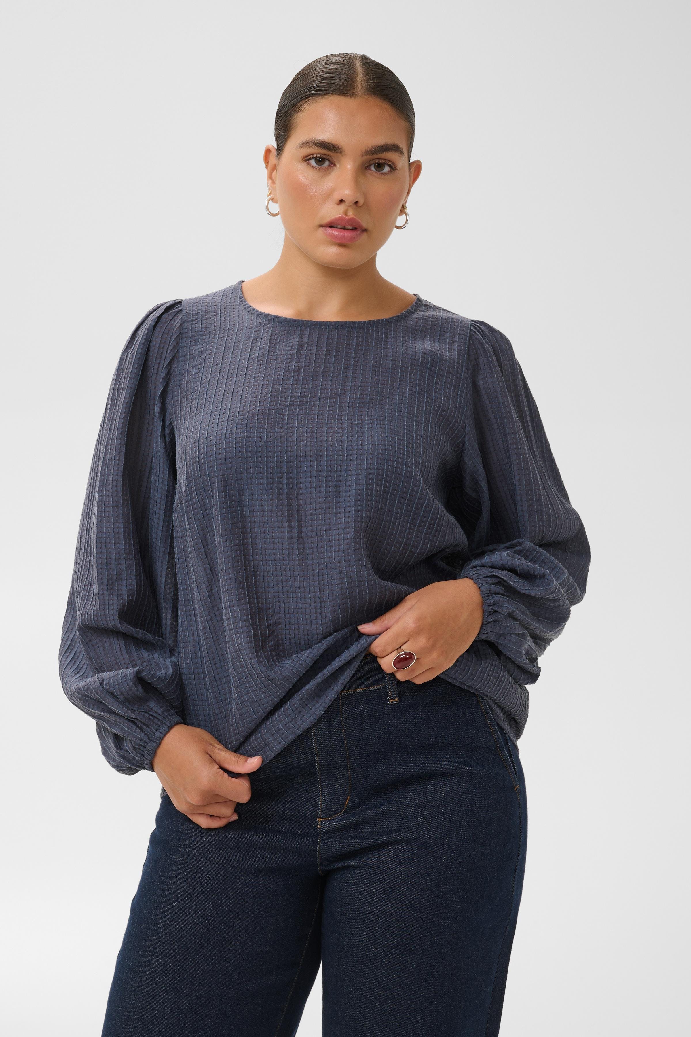 KCrie Blouse LOOKBOOK FRONT 10584586-193927
