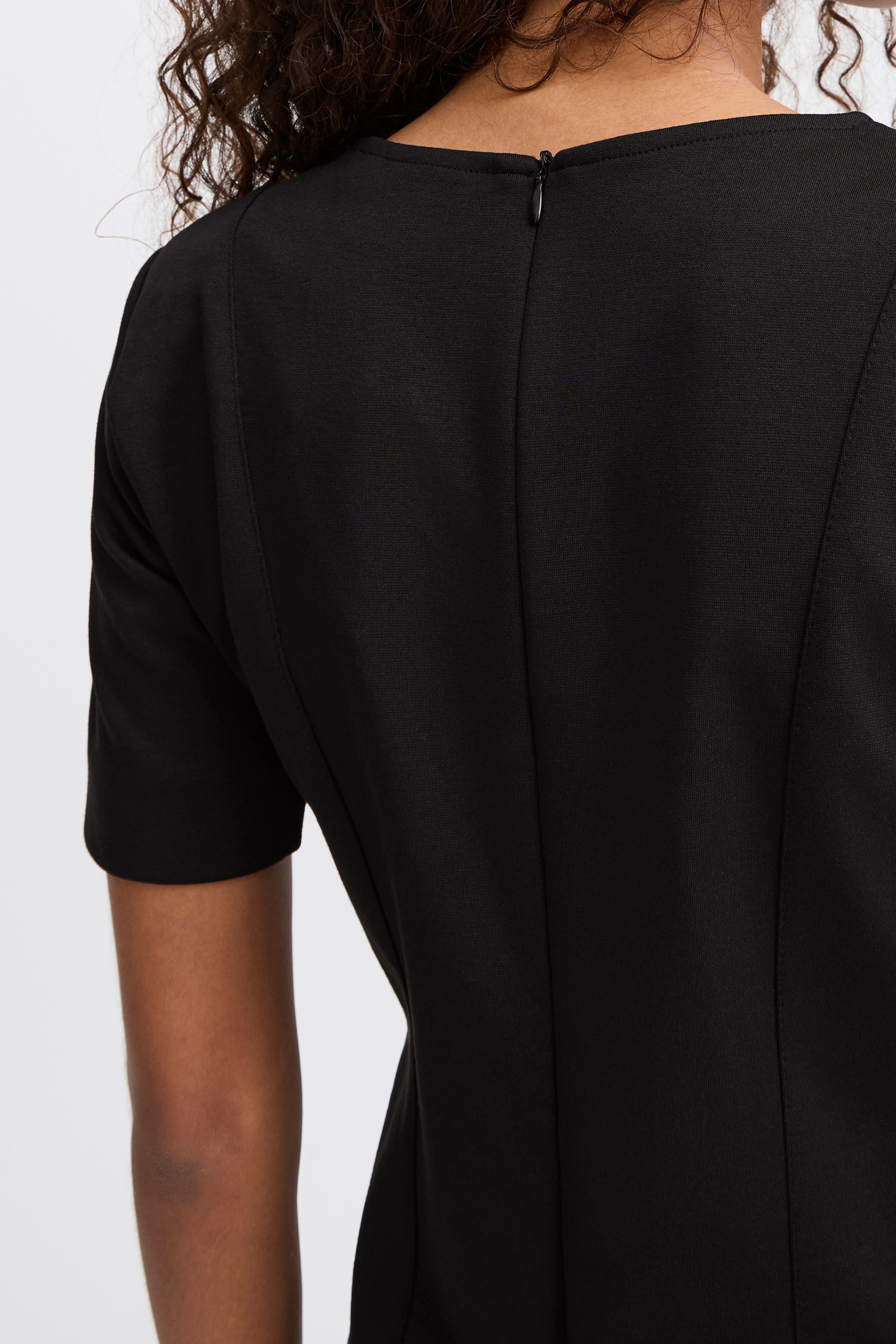 IHKALA Dress LOOKBOOK DETAIL 20122811-194008