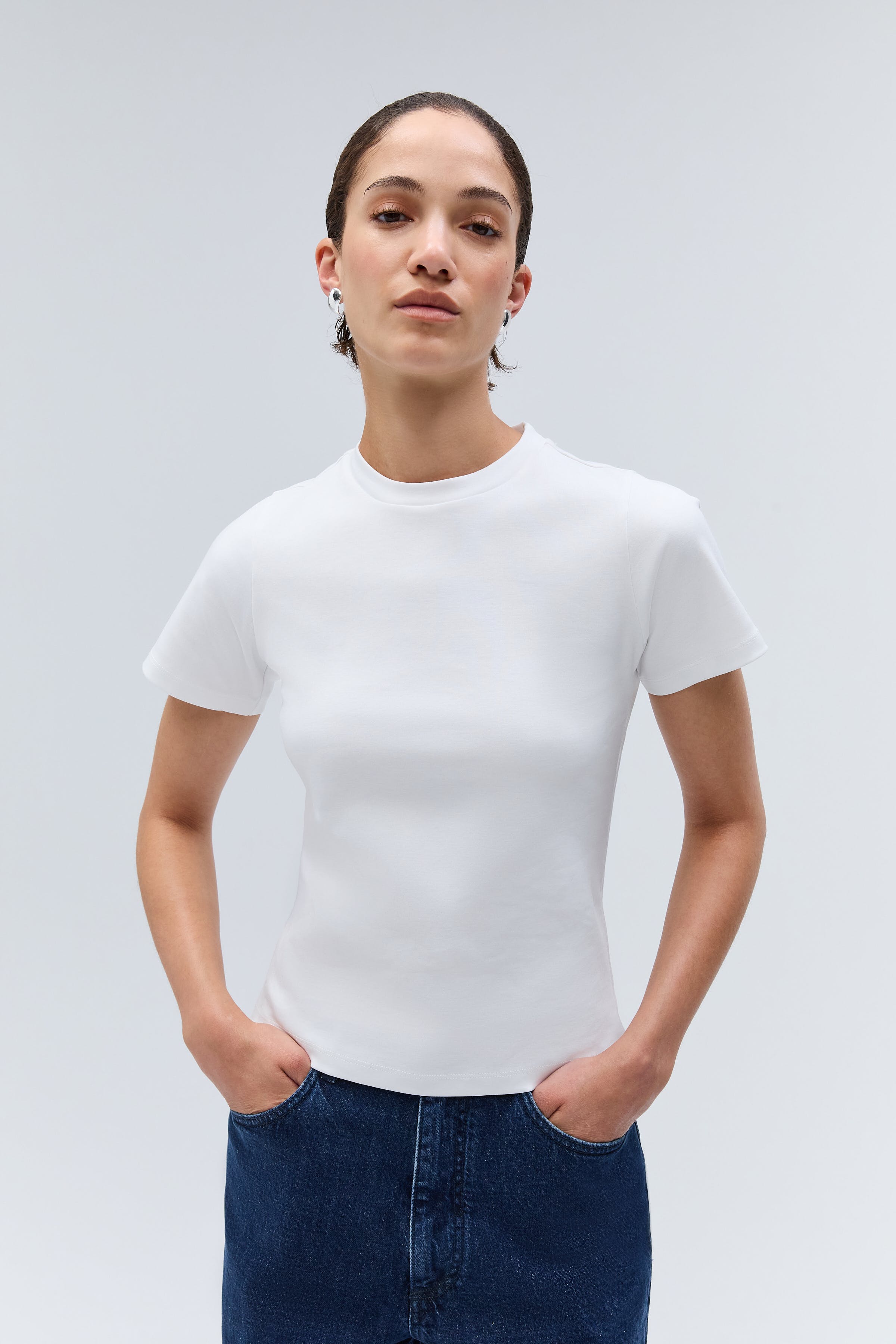 IOFeliciana Top LOOKBOOK FRONT 30600085-WH001