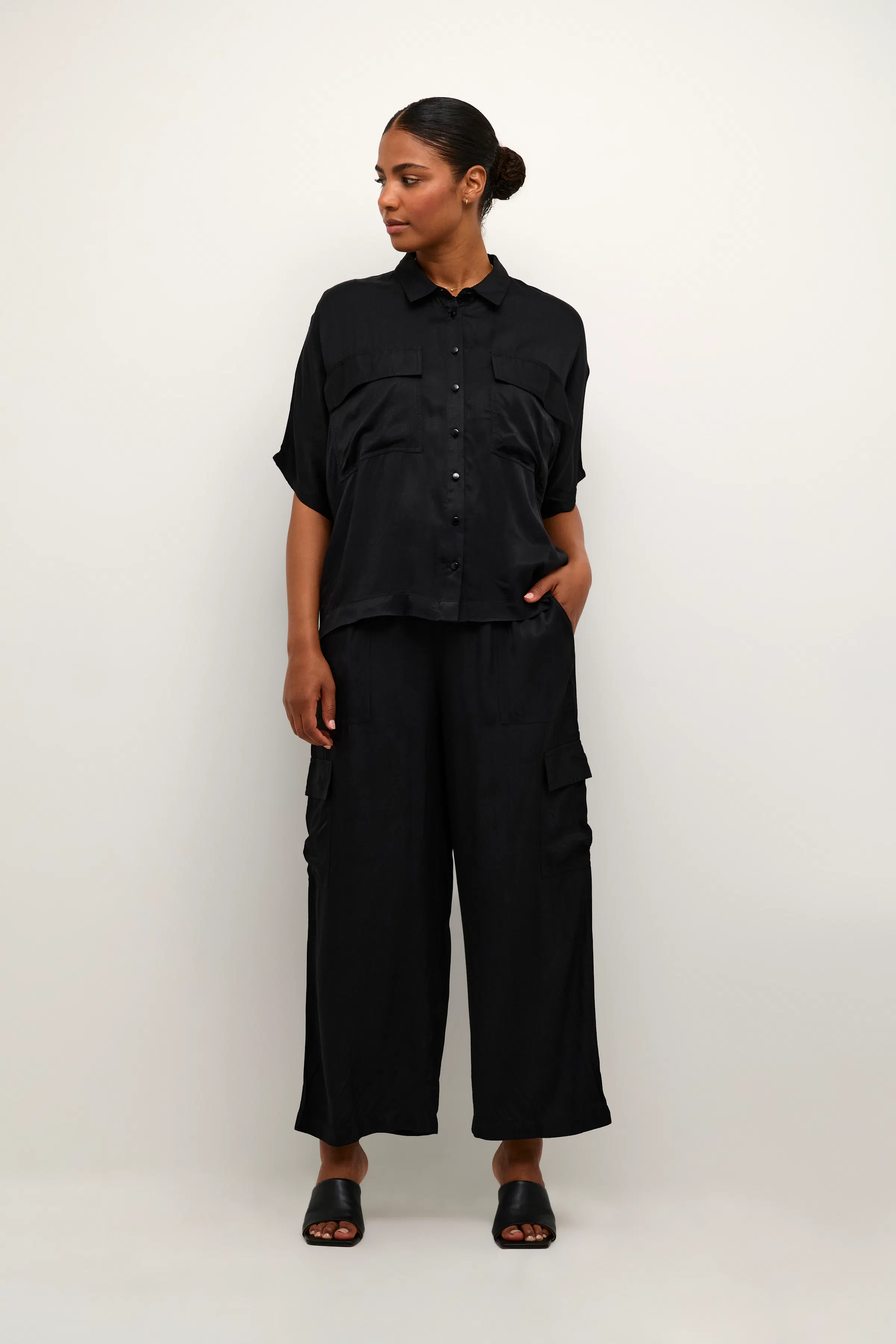 KAdicte Bukser LOOKBOOK FRONT 10507460-100121
