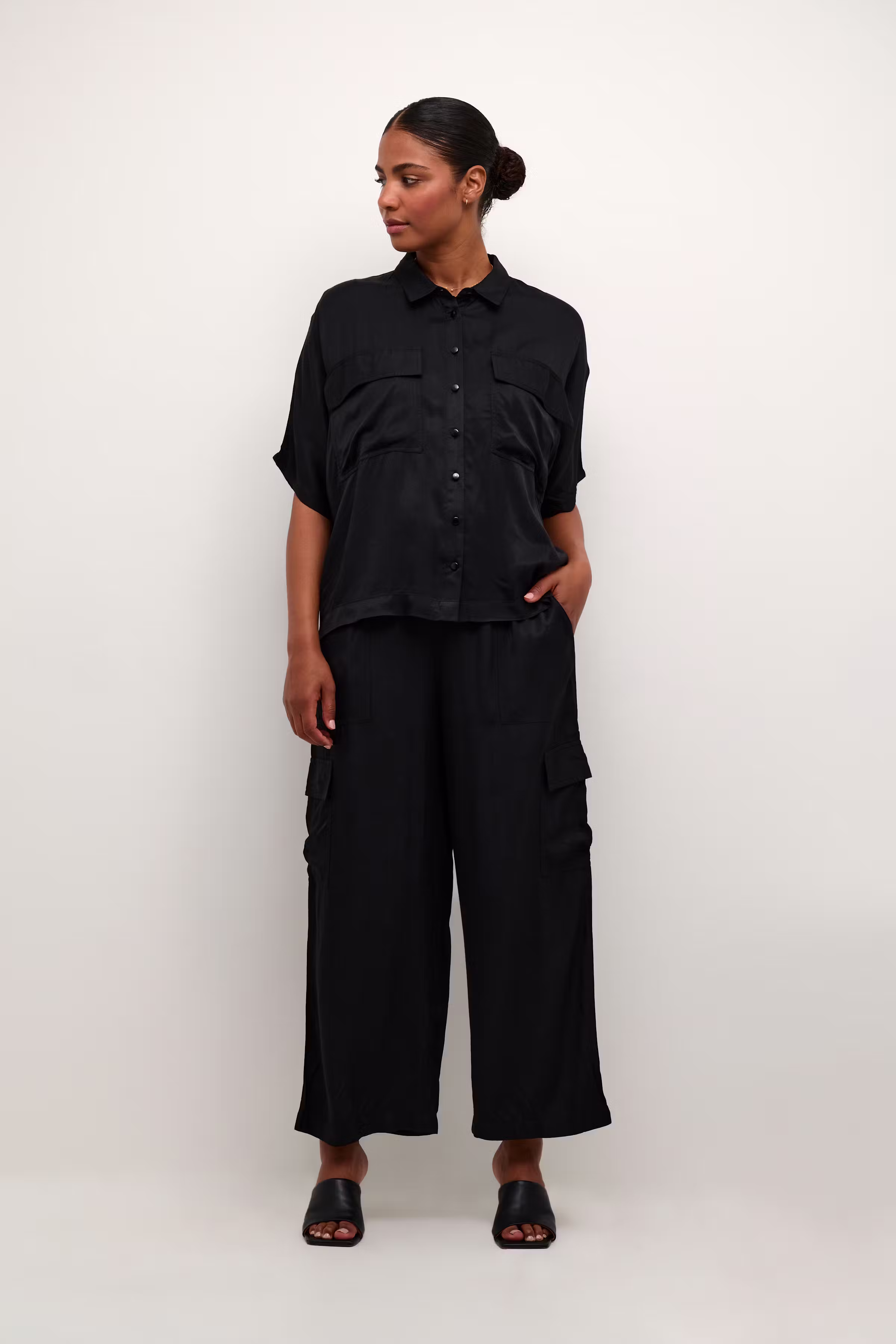 KAdicte Bukser LOOKBOOK FRONT 10507460-100121