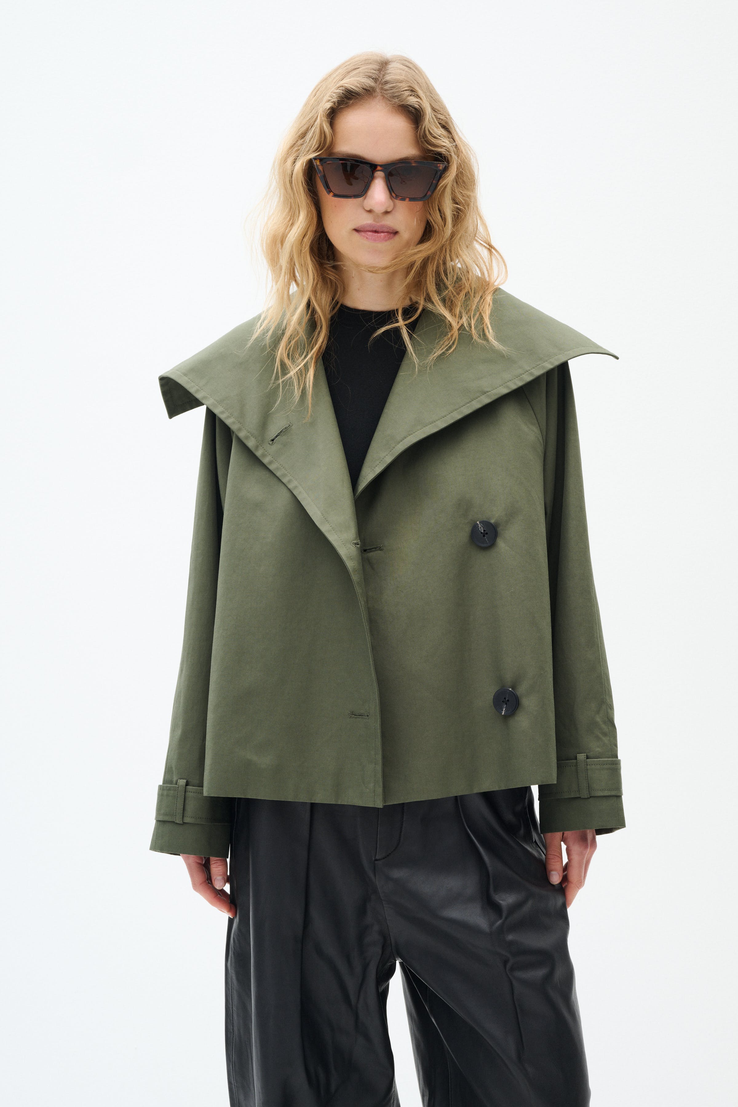 MazieIW Perry kort frakk LOOKBOOK FRONT 30109945-190312