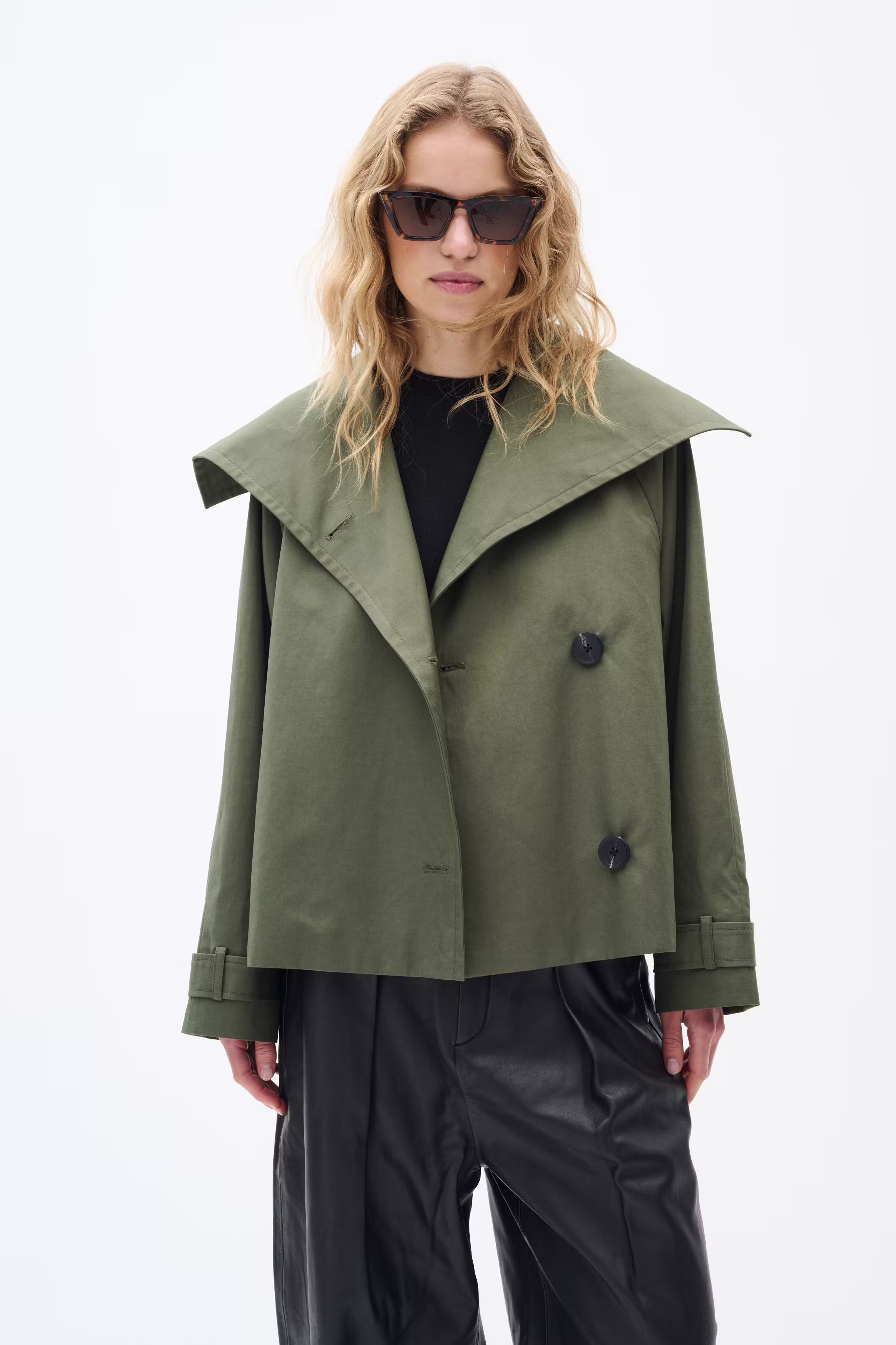 UmayaIW Short Trenchcoat in tannin / brown colour