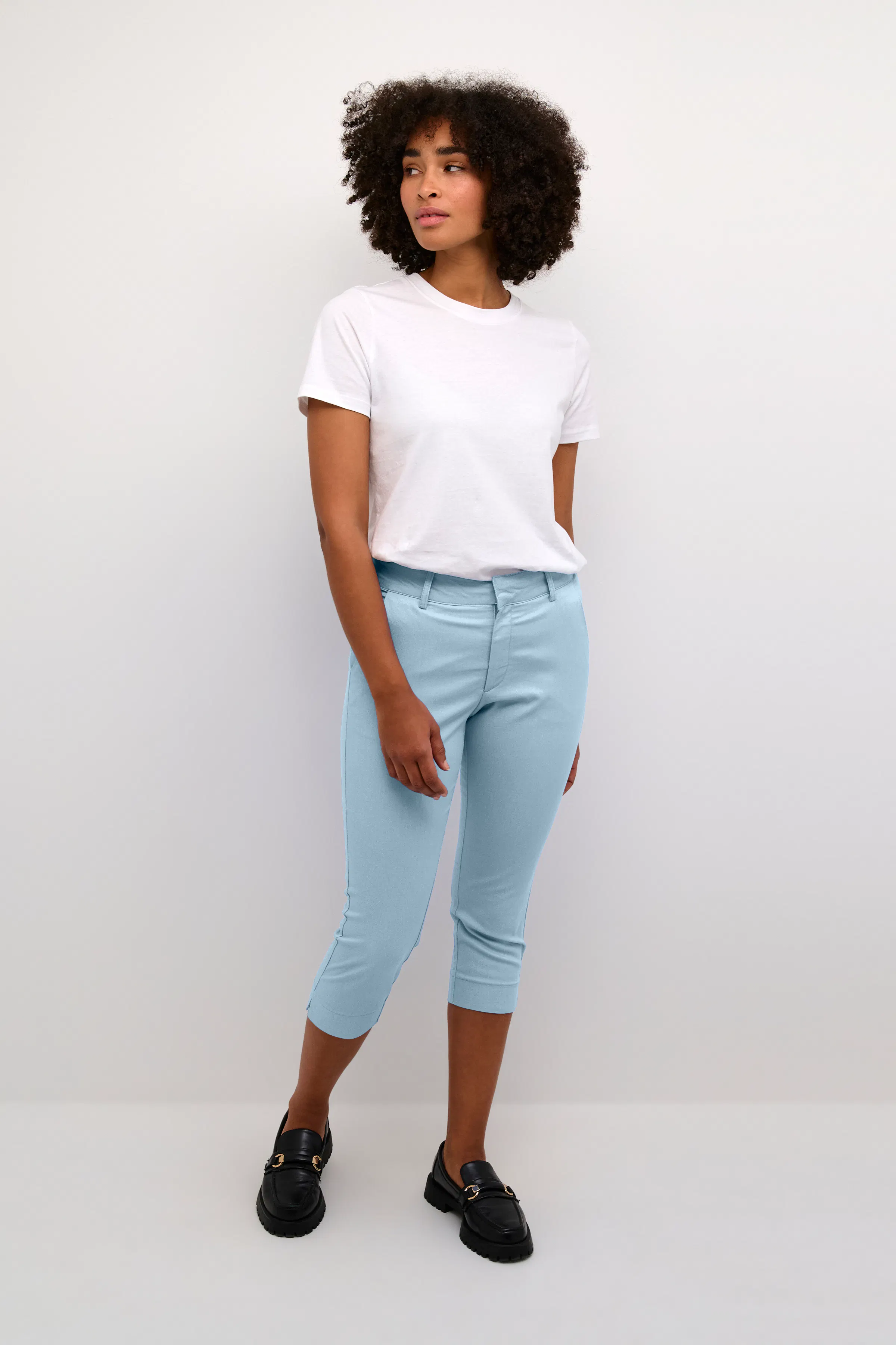 KAlea Capri Hose LOOKBOOK FRONT 10506815-174021