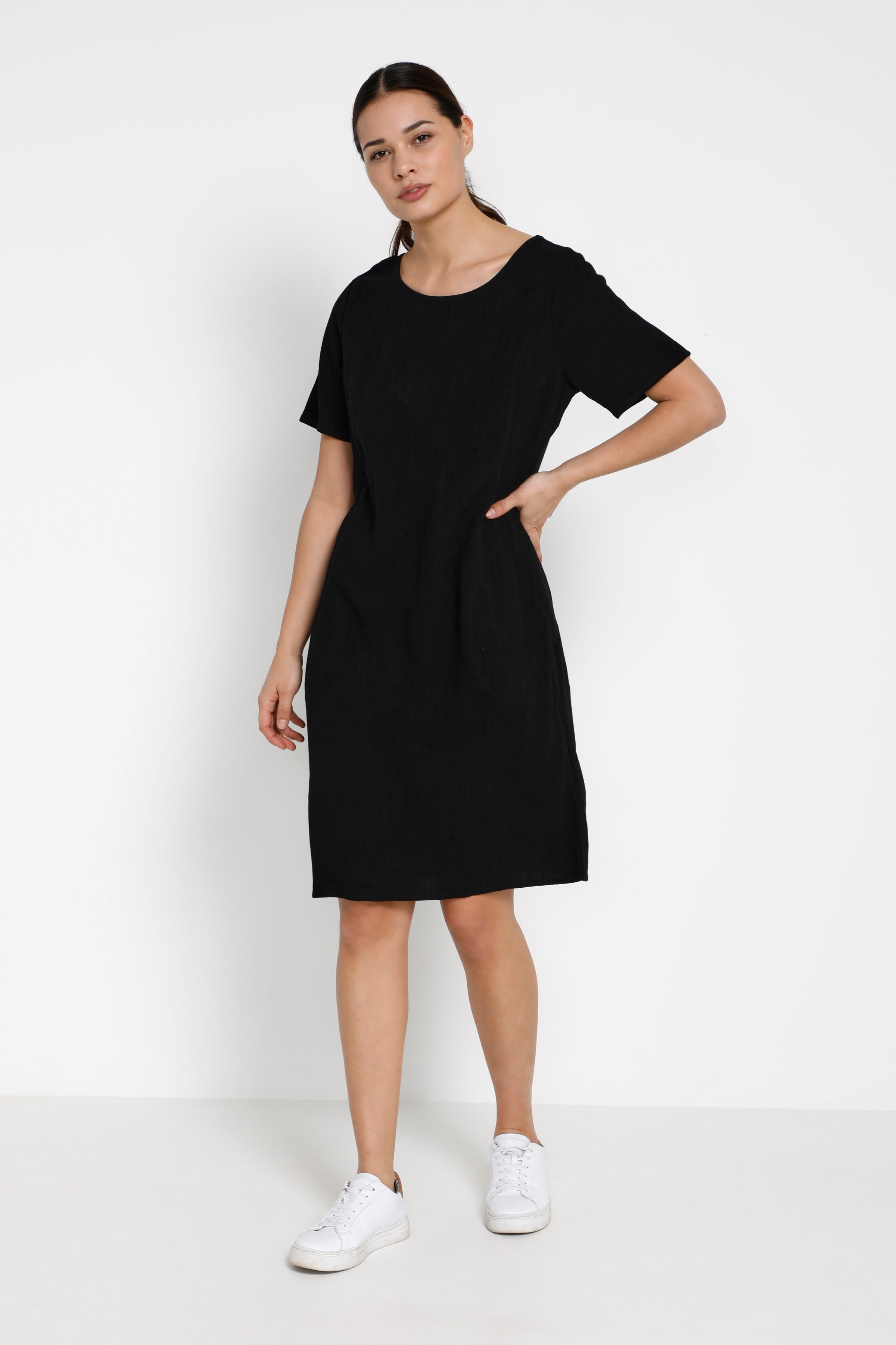 KAliny Hørkjole LOOKBOOK FRONT 10505731-100121