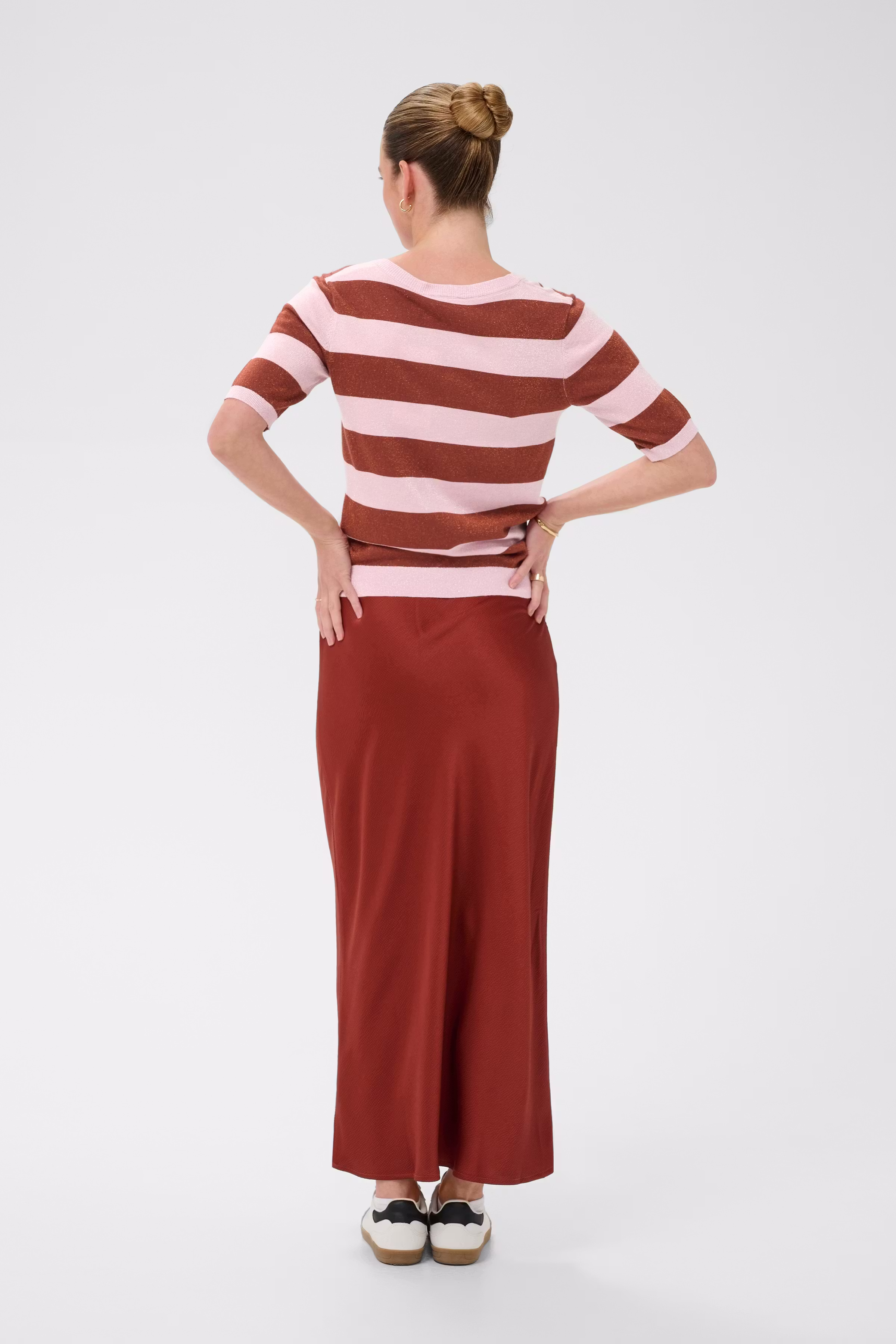 KAregina Pullover LOOKBOOK BACK 10511730-109424