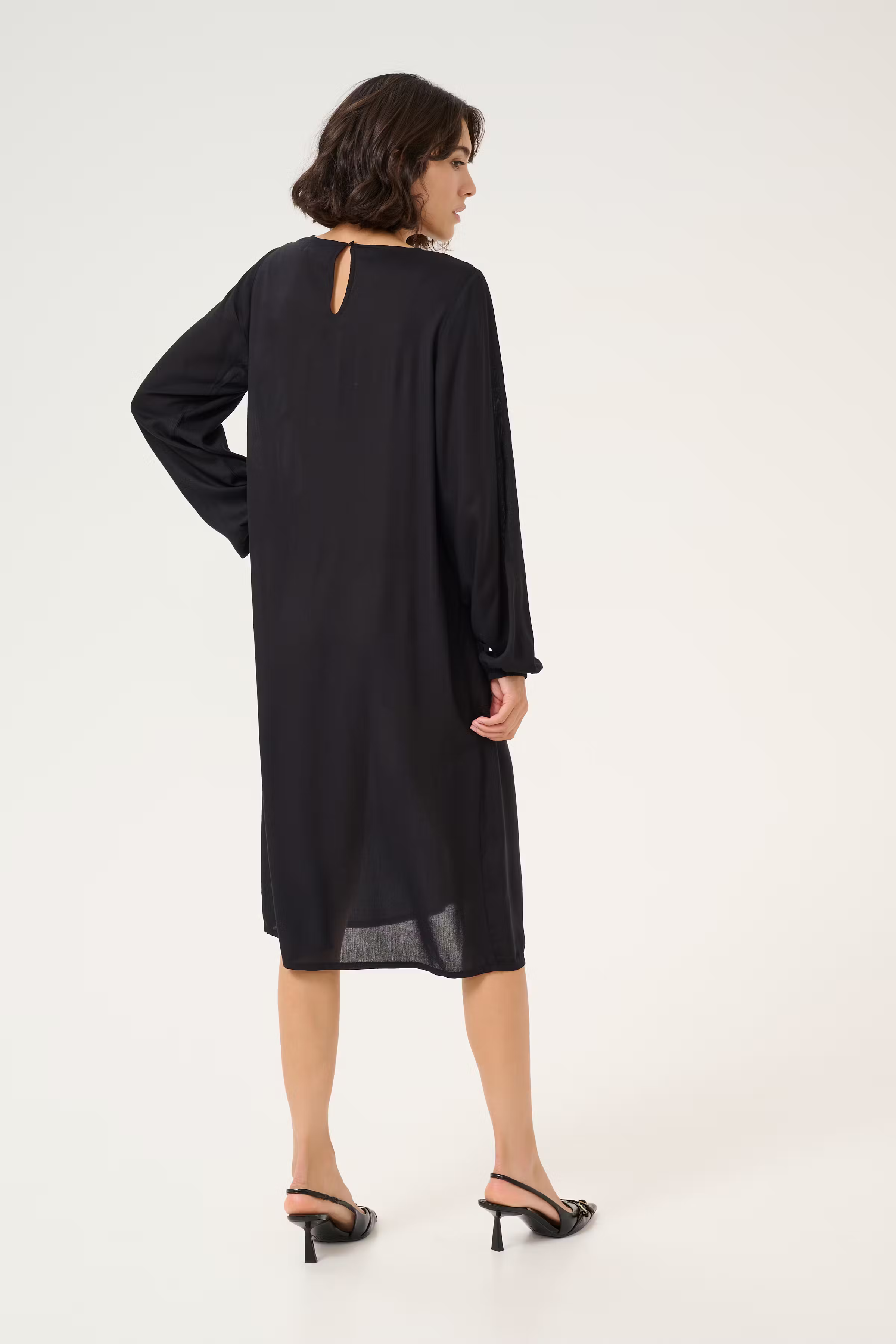 KAellanor Kleid LOOKBOOK BACK 10510026-100121