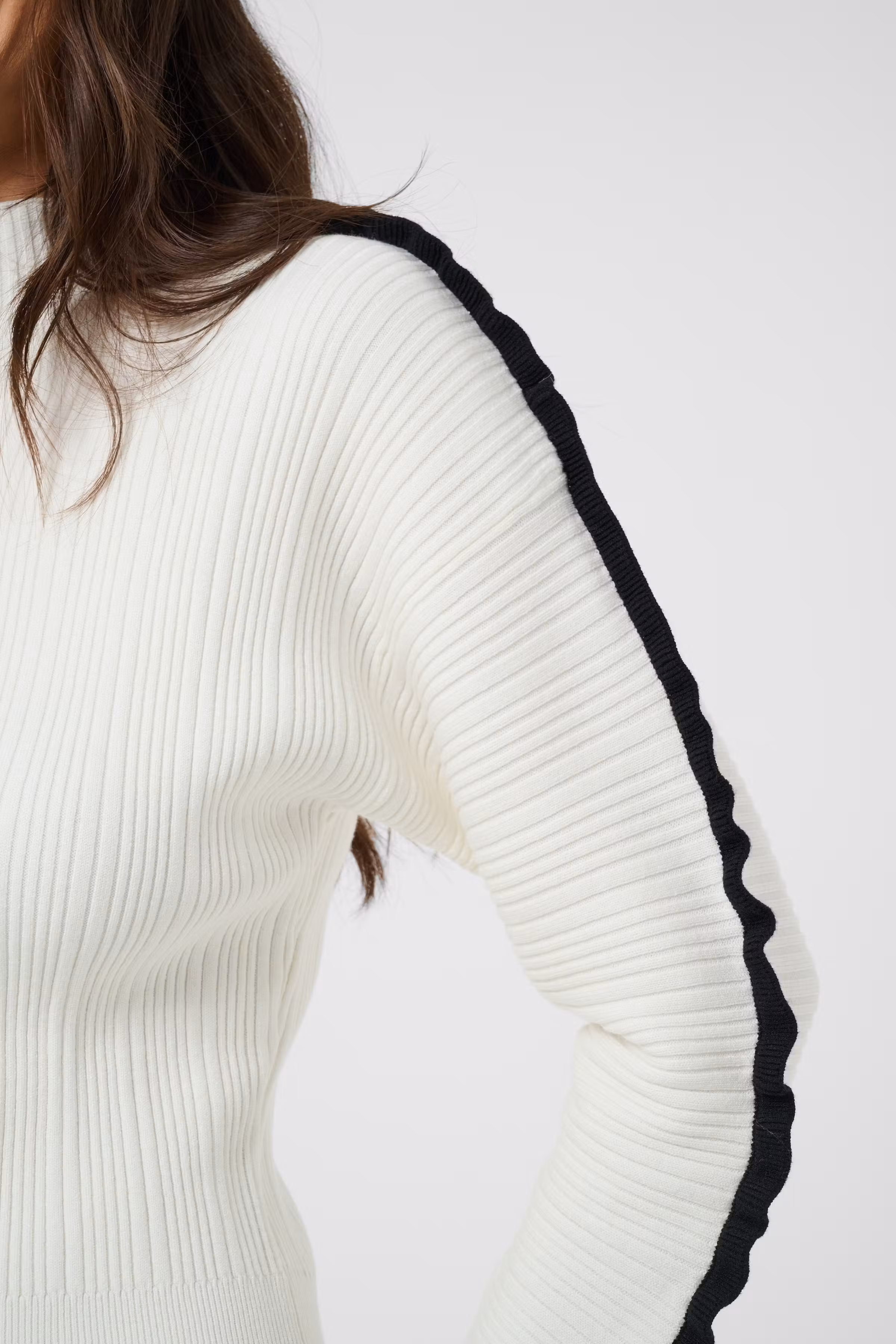 KAhilma Pullover LOOKBOOK DETAIL 10512139-110701