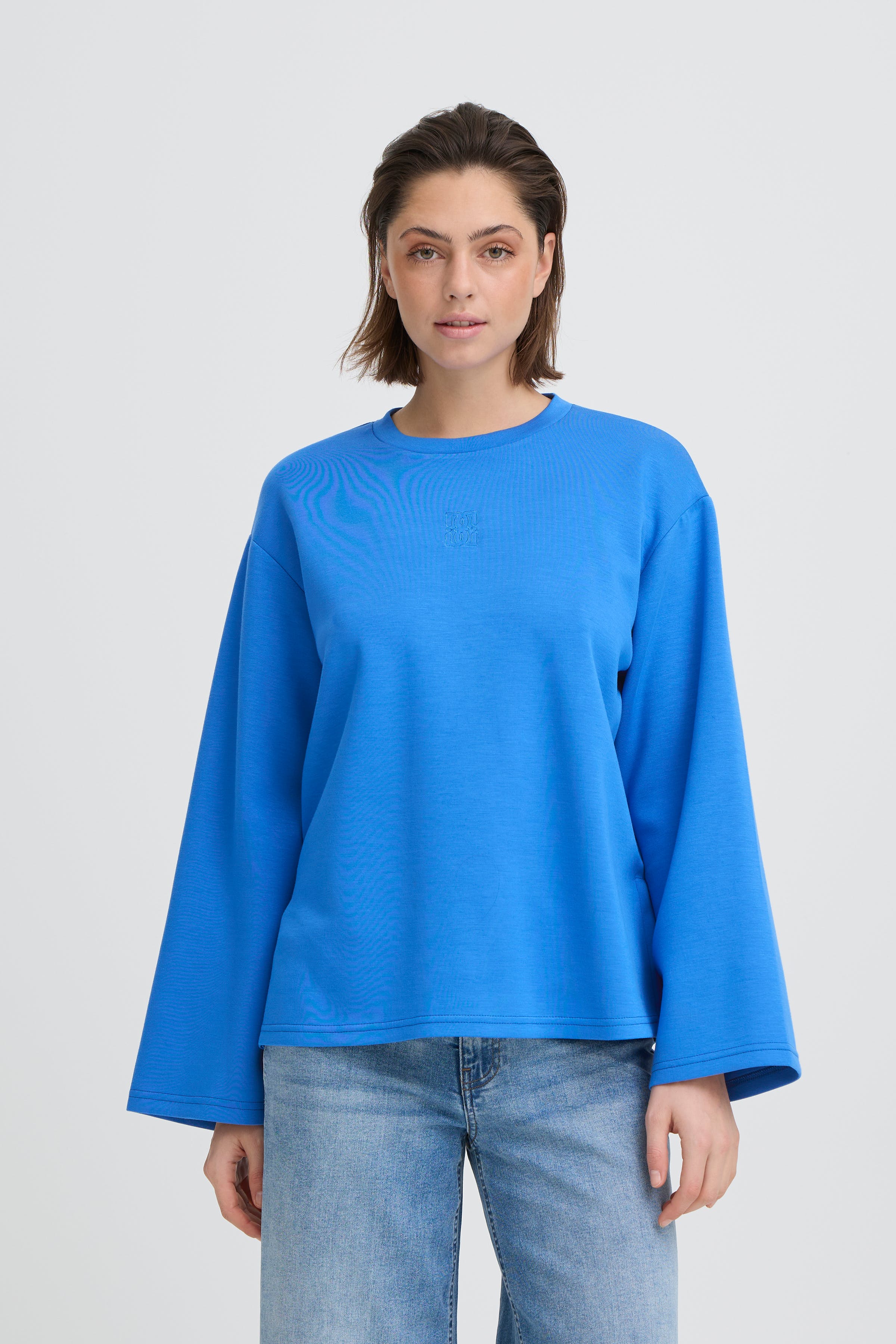 IHKATE T-shirt LOOKBOOK FRONT 20125119-184048