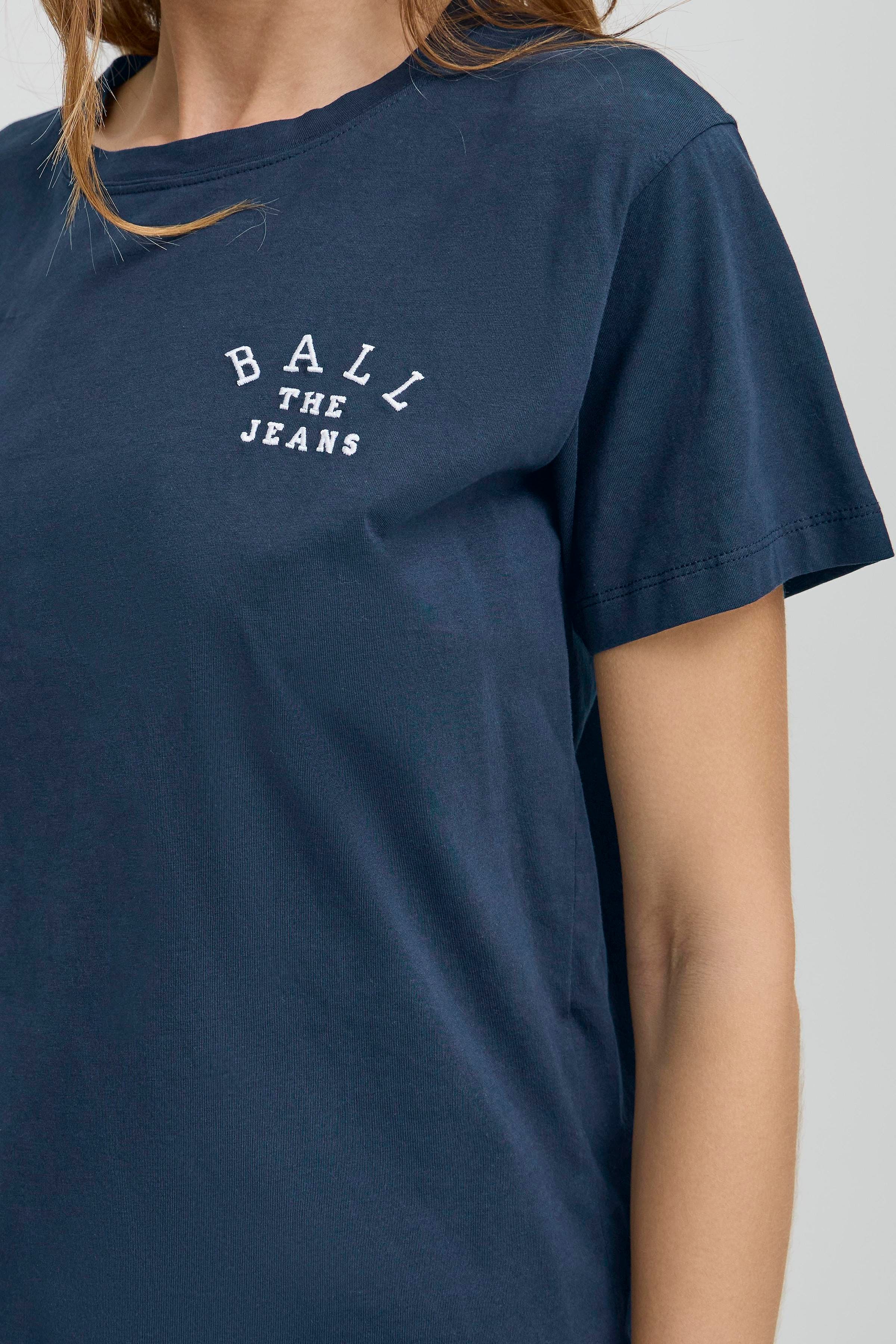 BASAVONA T-shirt LOOKBOOK DETAIL 50405152-193922