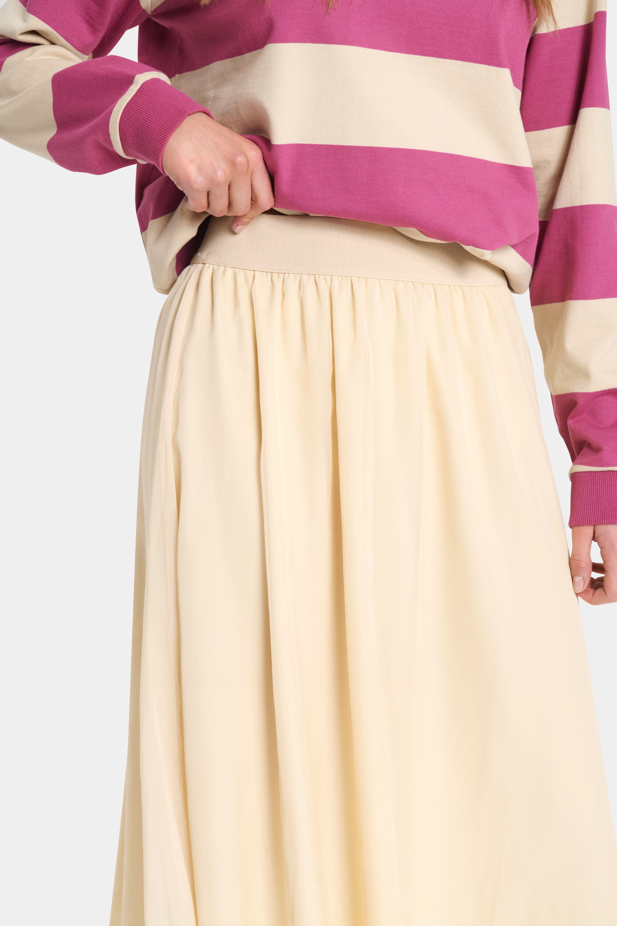 CoralSZ Skirt LOOKBOOK DETAIL 30510620-130607